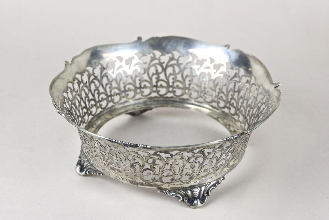 20th Century Art Nouveau Silver Basket With Ambercolored Glass Bowl, AT ca. 1900 For Sale 8