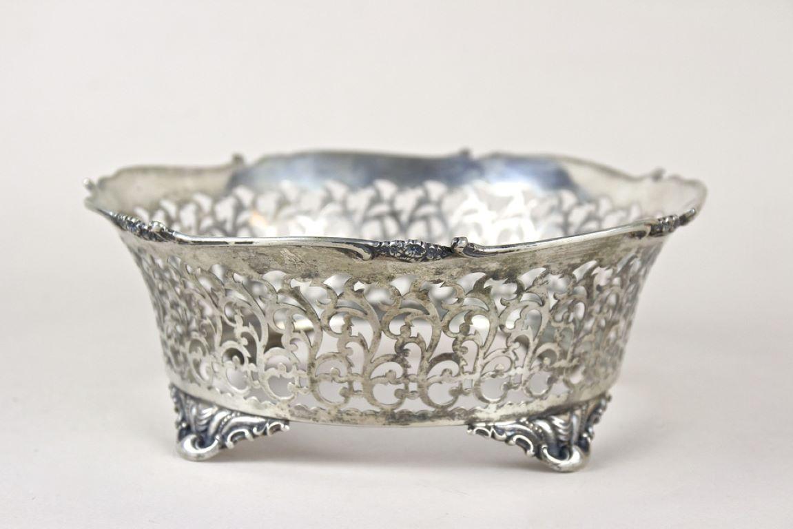 20th Century Art Nouveau Silver Basket With Ambercolored Glass Bowl, AT ca. 1900 For Sale 9