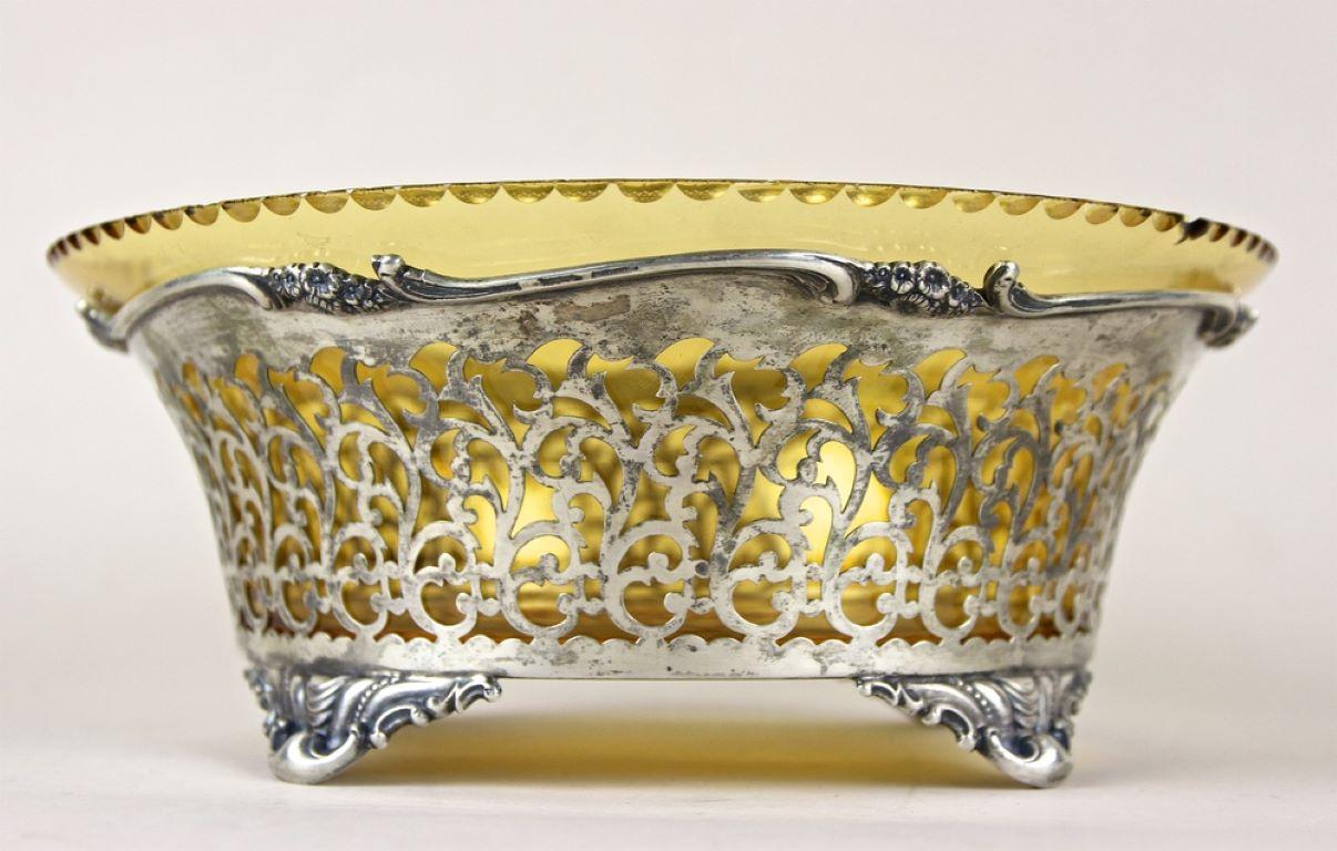 Panier en argent Art Nouveau du 20ème siècle avec bol en verre ambré, vers 1900 en vente 7