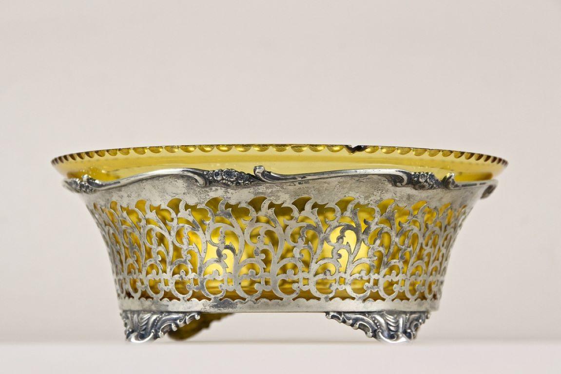 20th Century Art Nouveau Silver Basket With Ambercolored Glass Bowl, AT ca. 1900 For Sale 2
