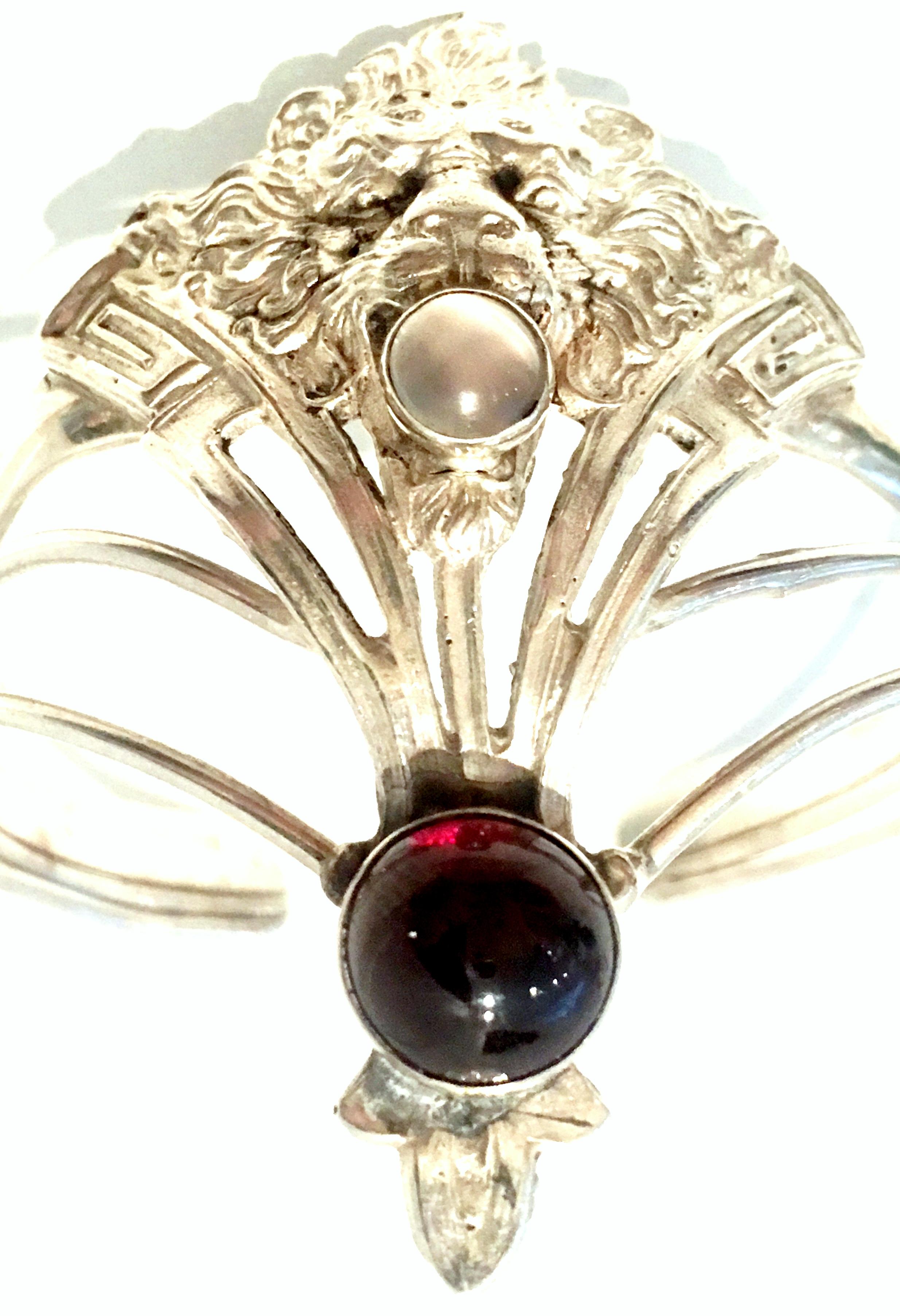 20th Century Art Nouveau Sterling Garnet & Moonstone Cuff Bracelet By, Giampaoli In Good Condition For Sale In West Palm Beach, FL