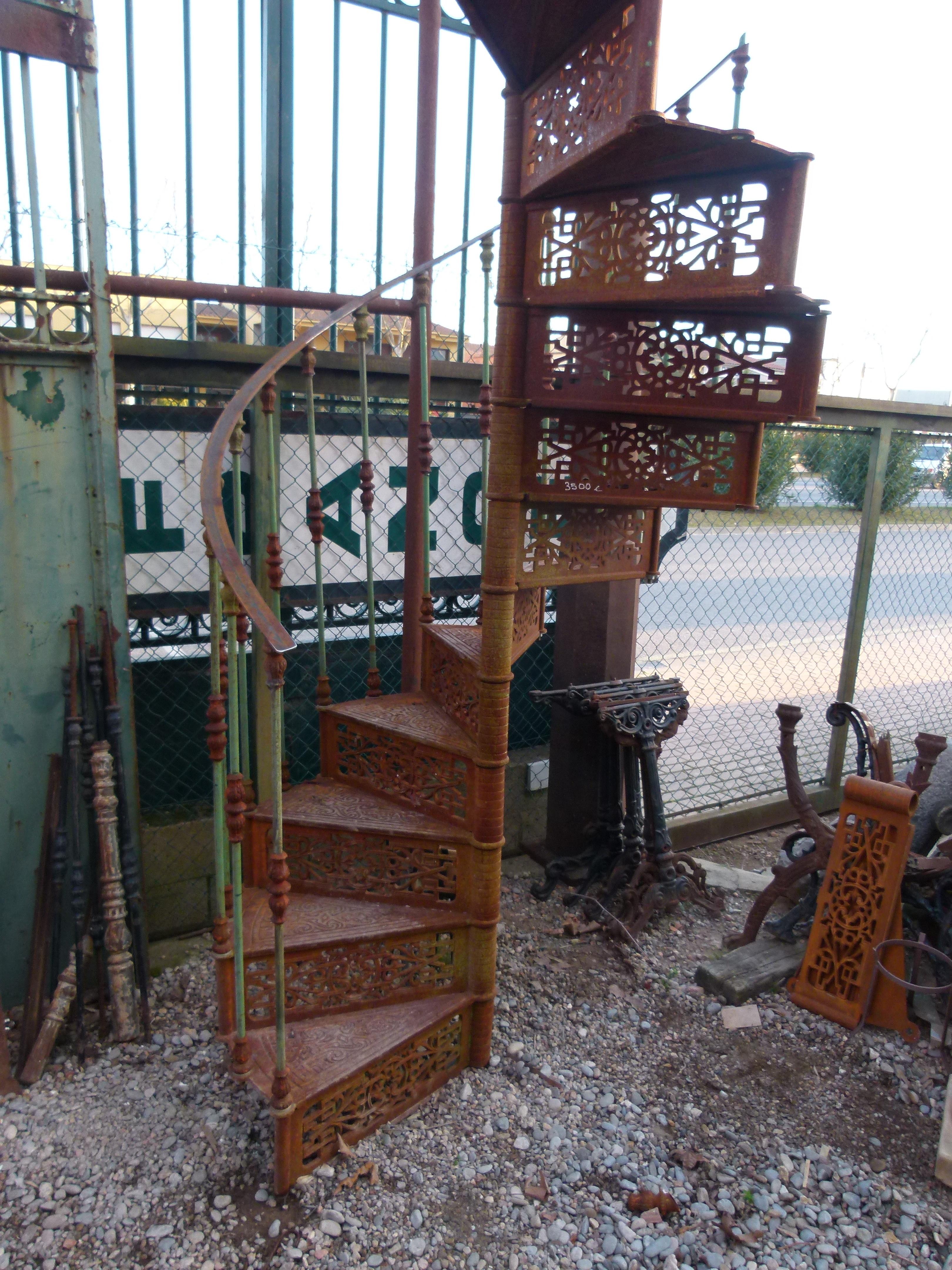 20th century Art Nouveau style spiral staircase from Spain in good condition and easy to assemble. 

This stair belonged to an old factory that closed at the end of the 20th century in Spain. This staircase was missing the rail and was added new