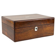 20th Century Art Nouveau Walnut Jewelry Box, Austria circa 1910