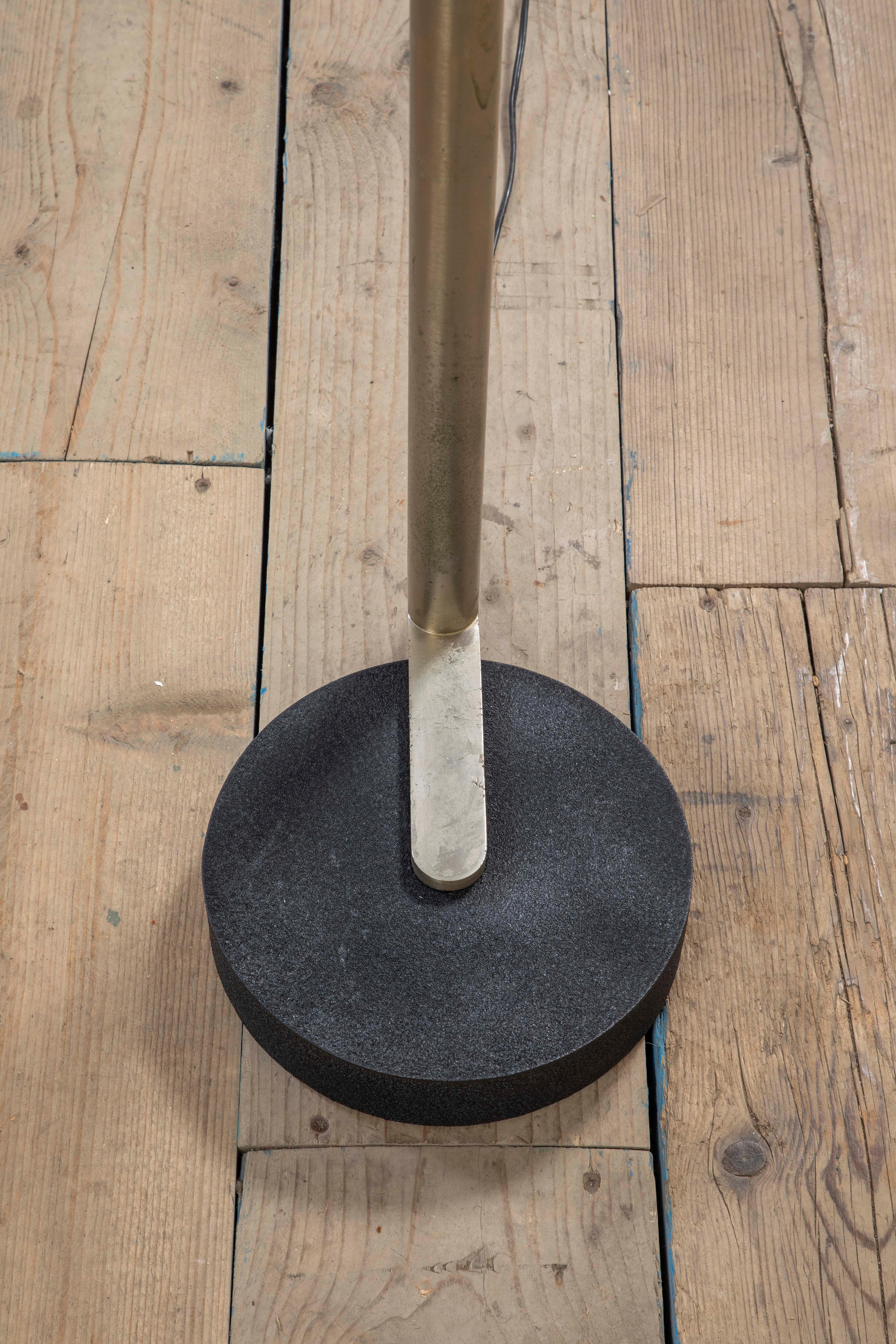 20e siècle, Arteluce Lampadaire mod. 2051 en vente 1