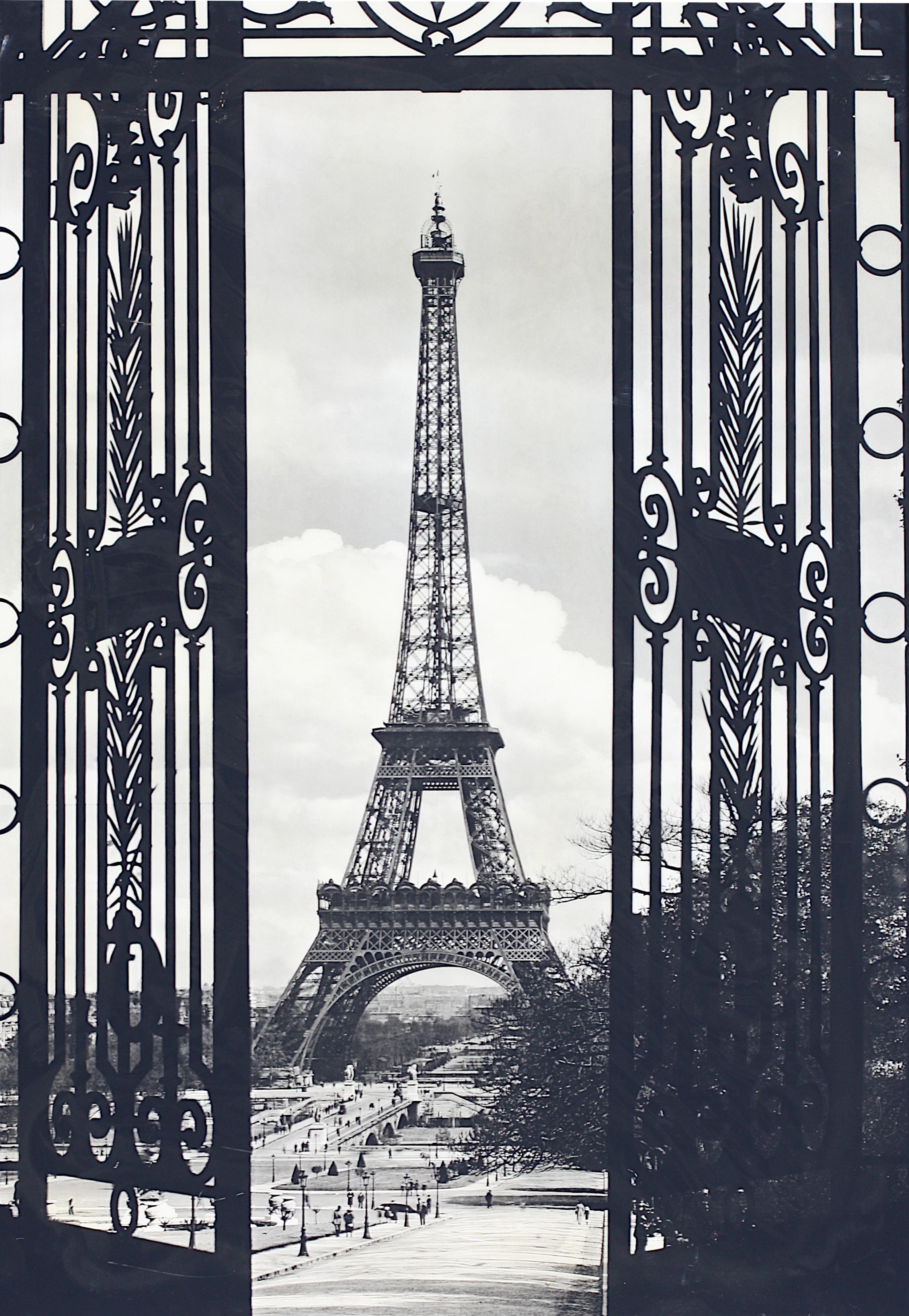 20° secolo, Artista sconosciuto, La Tour Eiffel In condizioni buone in vendita a West Palm Beach, FL