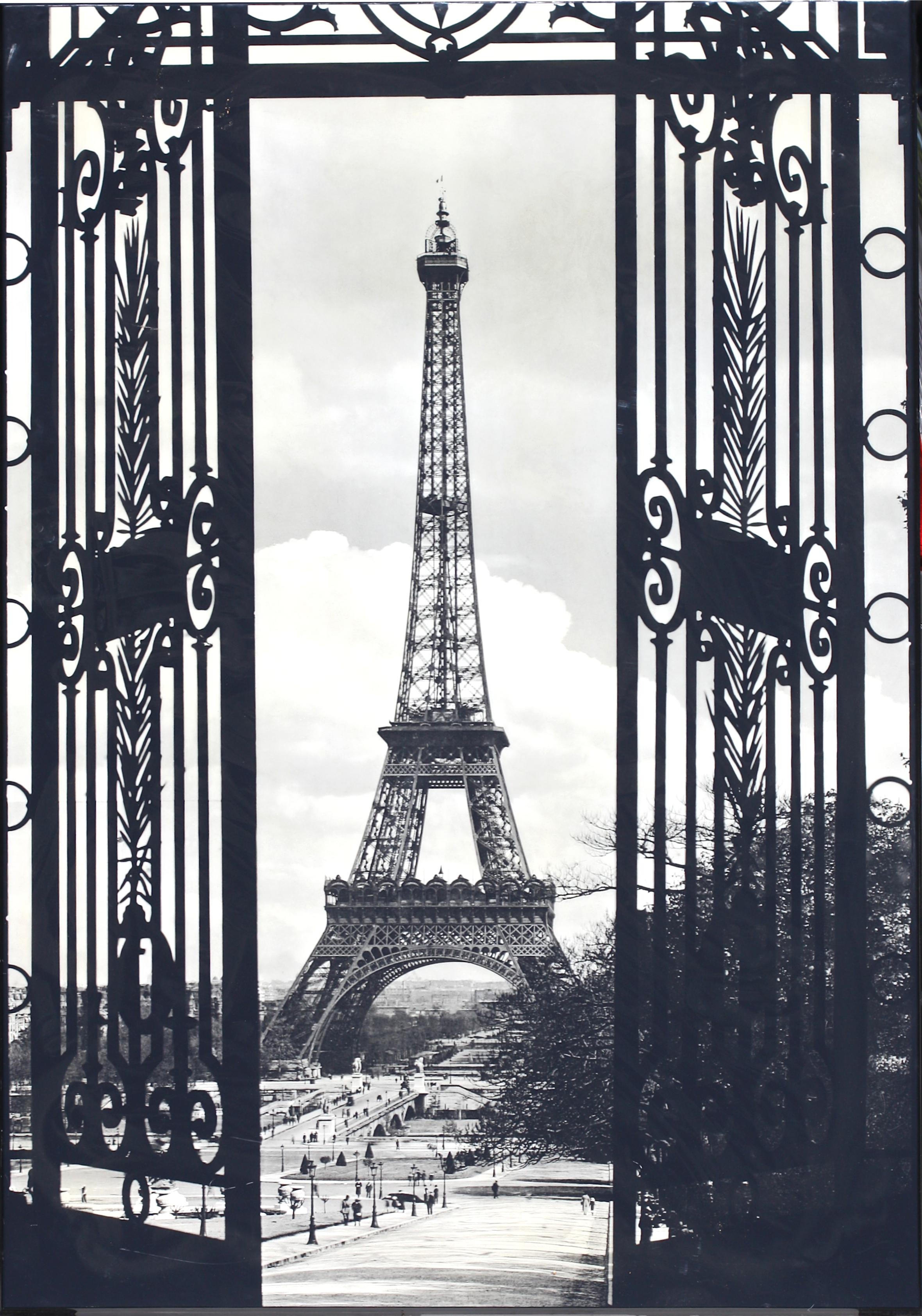 20° secolo, Artista sconosciuto, La Tour Eiffel in vendita 1