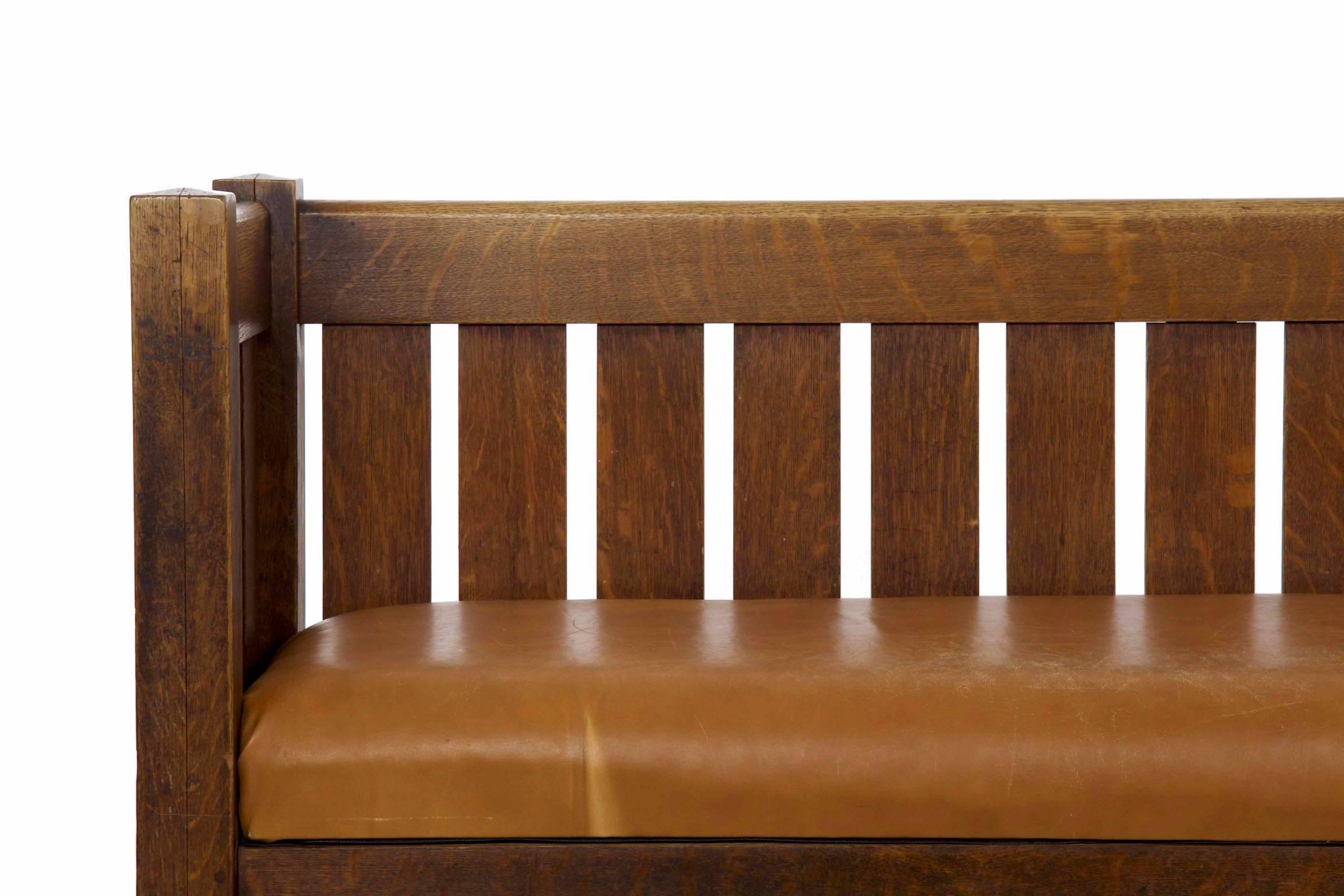 American 20th Century Arts & Crafts Mission Leather & Oak Antique Hall Settle Sofa Settee