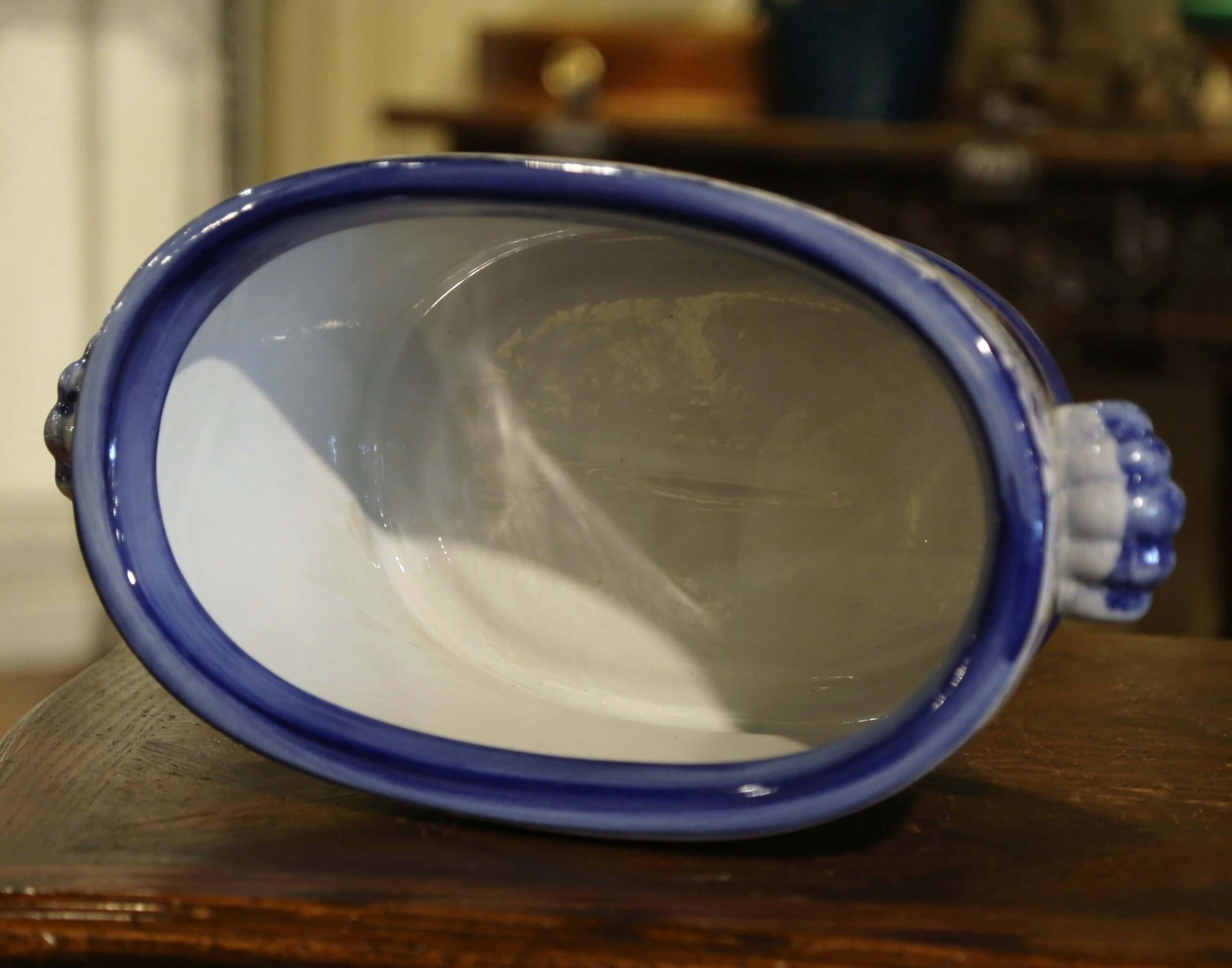 20th Century Asian Blue and White Painted Porcelain Foot Bath or Jardiniere For Sale 2