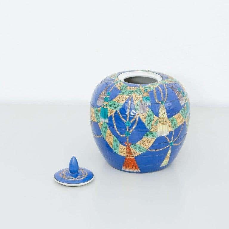 Ceramica XX secolo, Vaso asiatico in ceramica in vendita