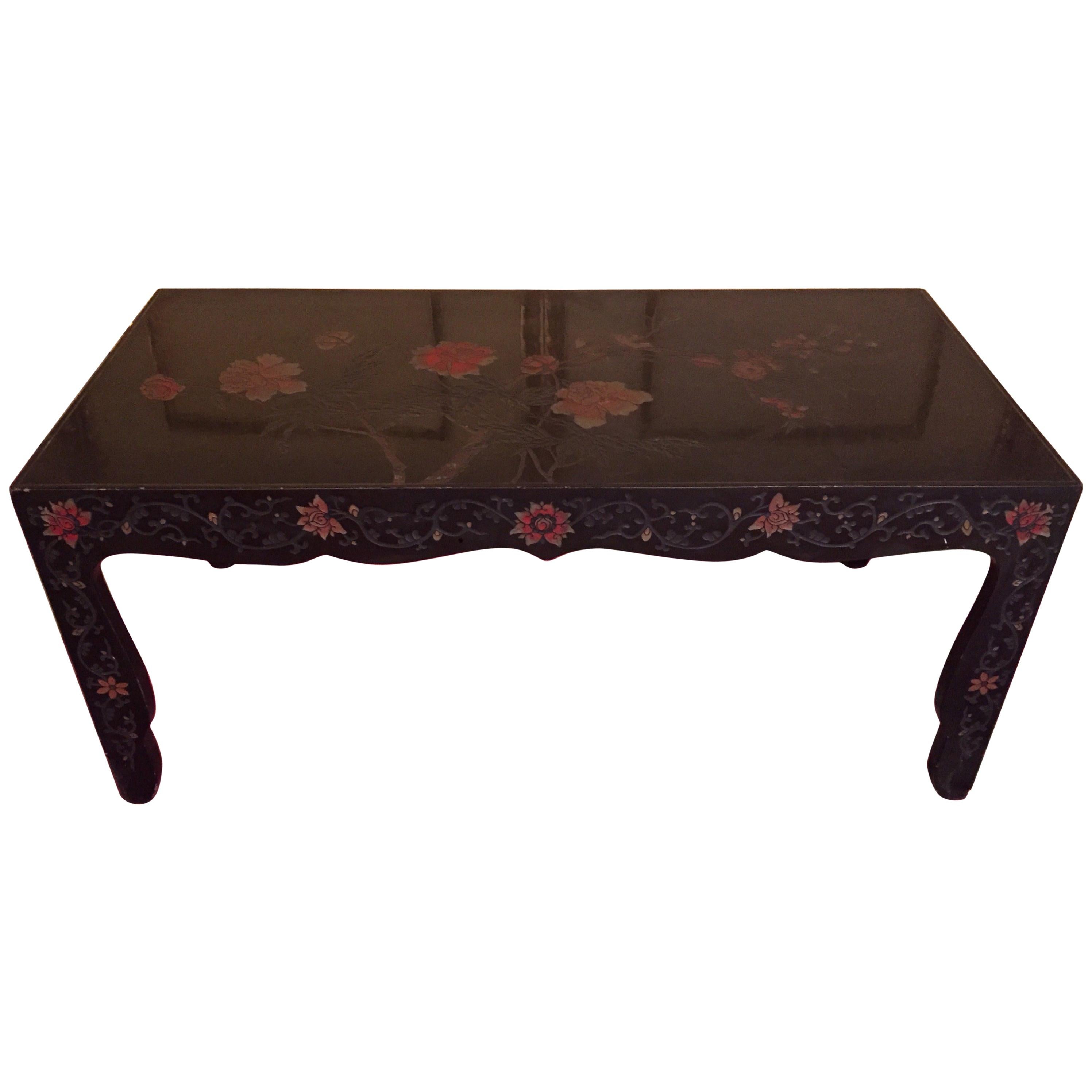 Table basse asiatique de style chinoiserie du XXe siècle, ébénisée en vente