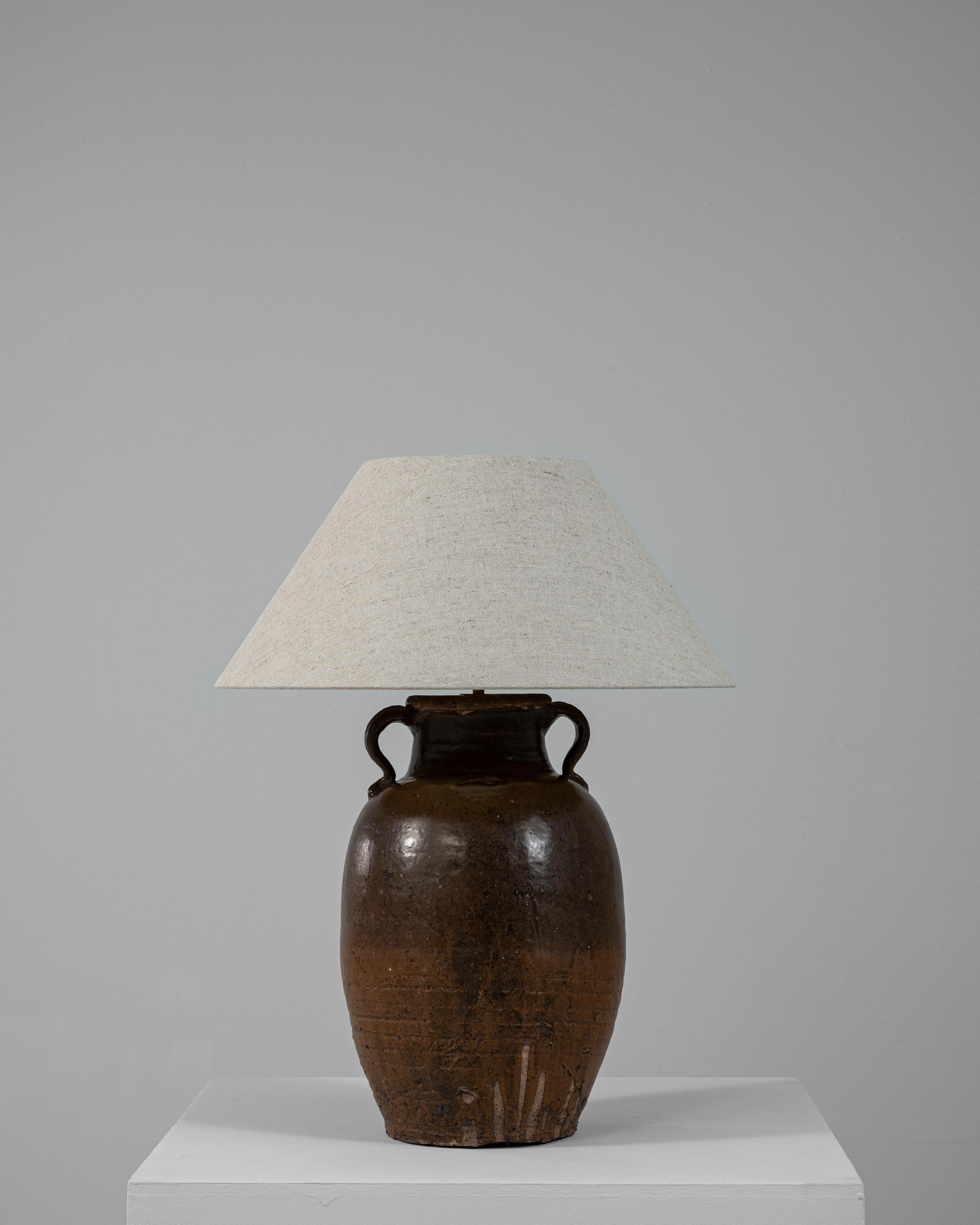 Asiatique 20th Century Asian Glazed Jug Ceramic Table Lamp en vente