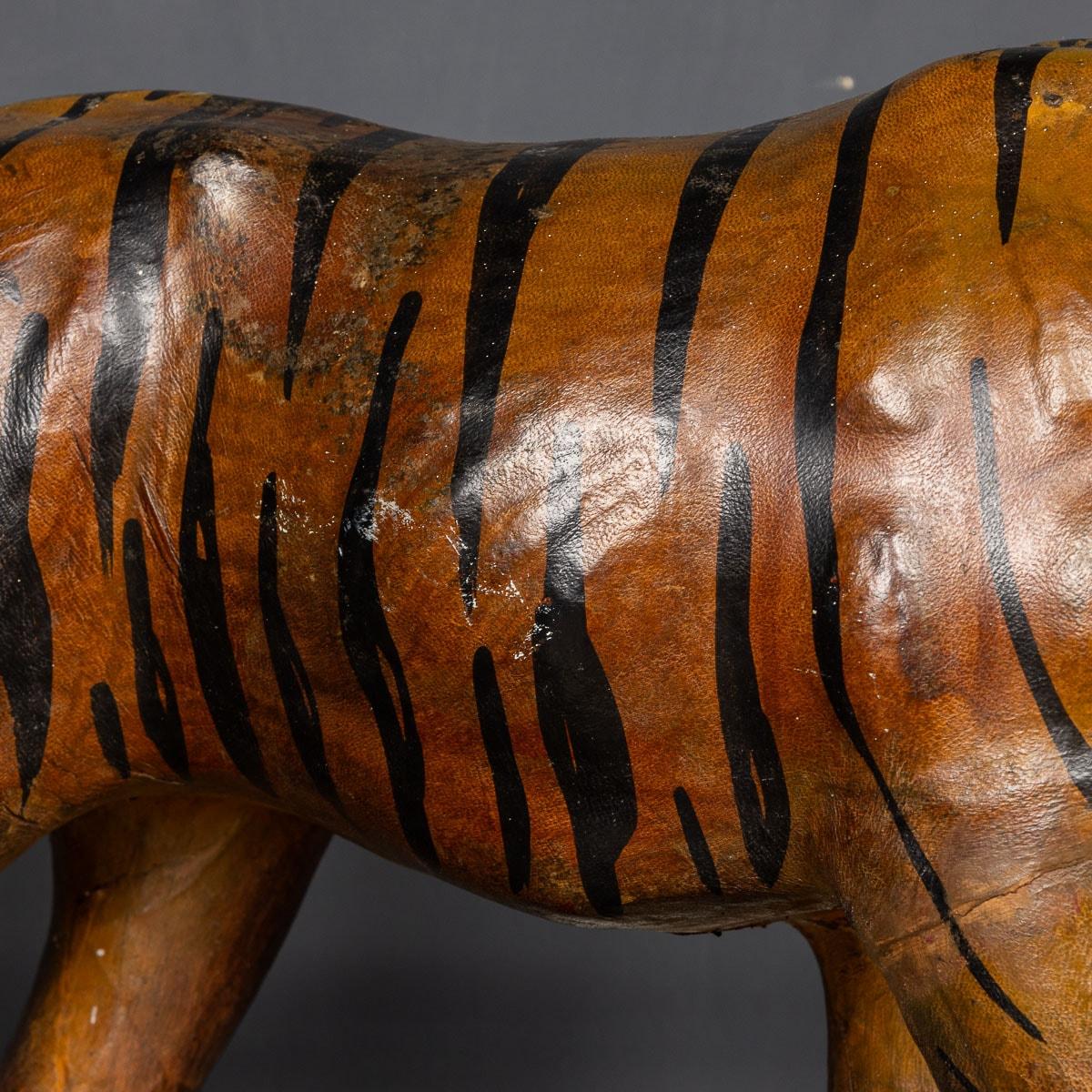 20th Century Asian Painted Leather Pair Of Tigers, c.1920 For Sale 13