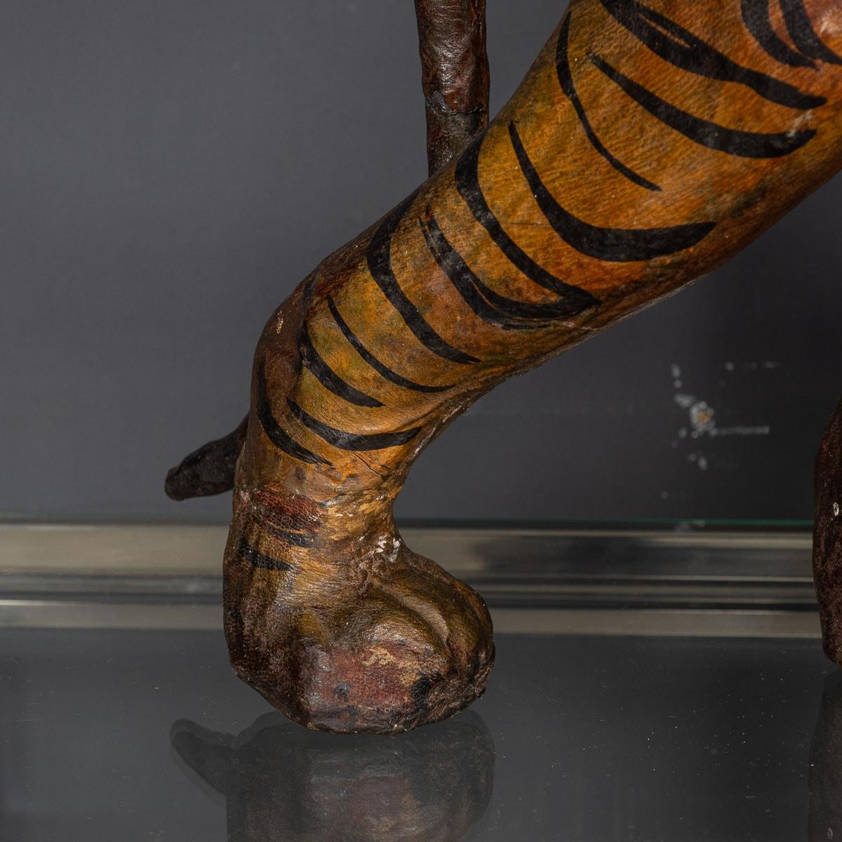 20th Century Asian Painted Leather Pair Of Tigers, c.1920 For Sale 16