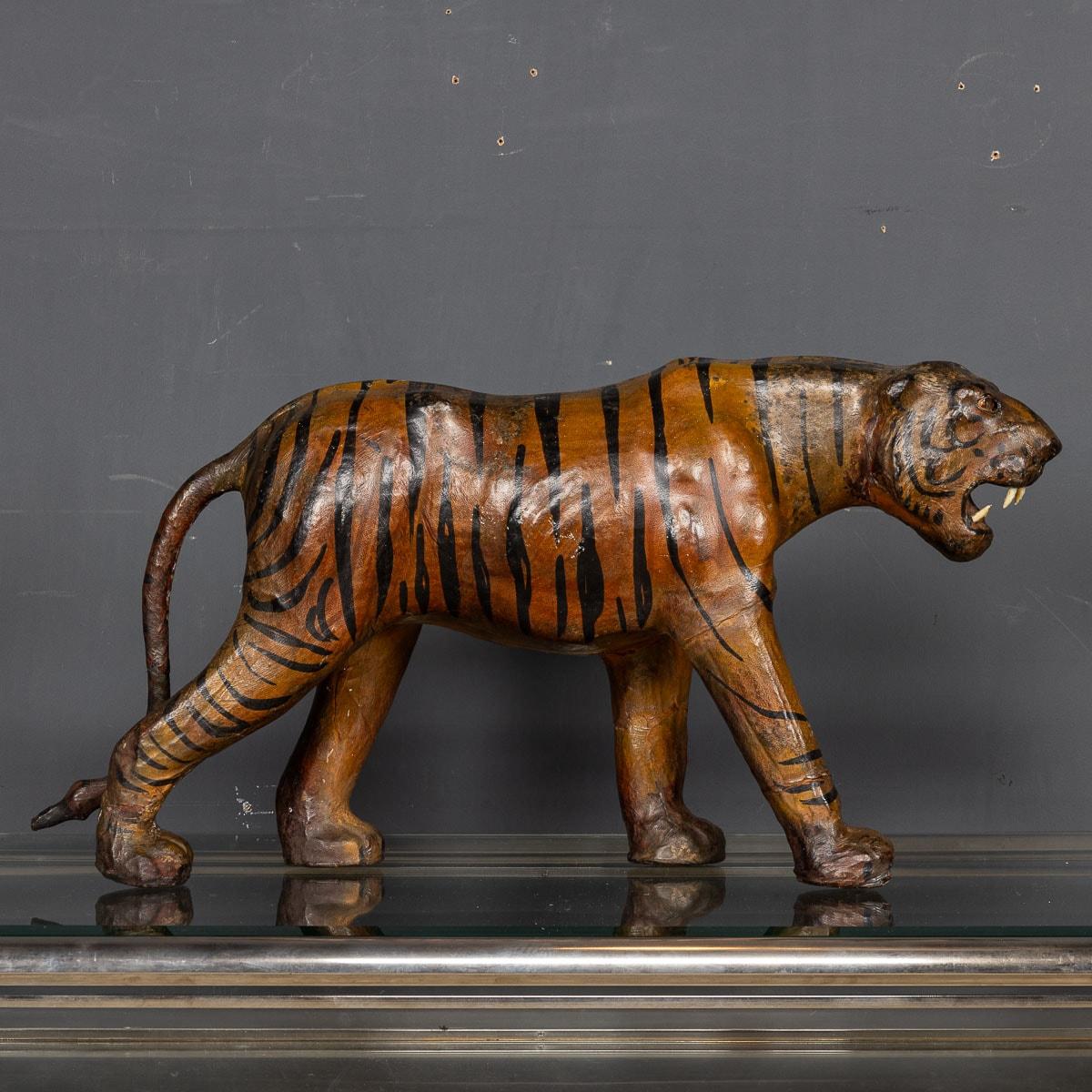20th Century Asian Painted Leather Pair Of Tigers, c.1920 For Sale 2