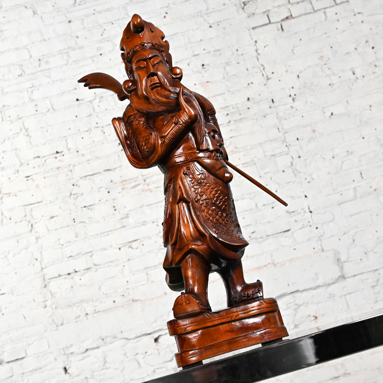 20th Century Asian Sculpture Guan Yu Chinese Warrior Hand Carved Rosewood For Sale 6