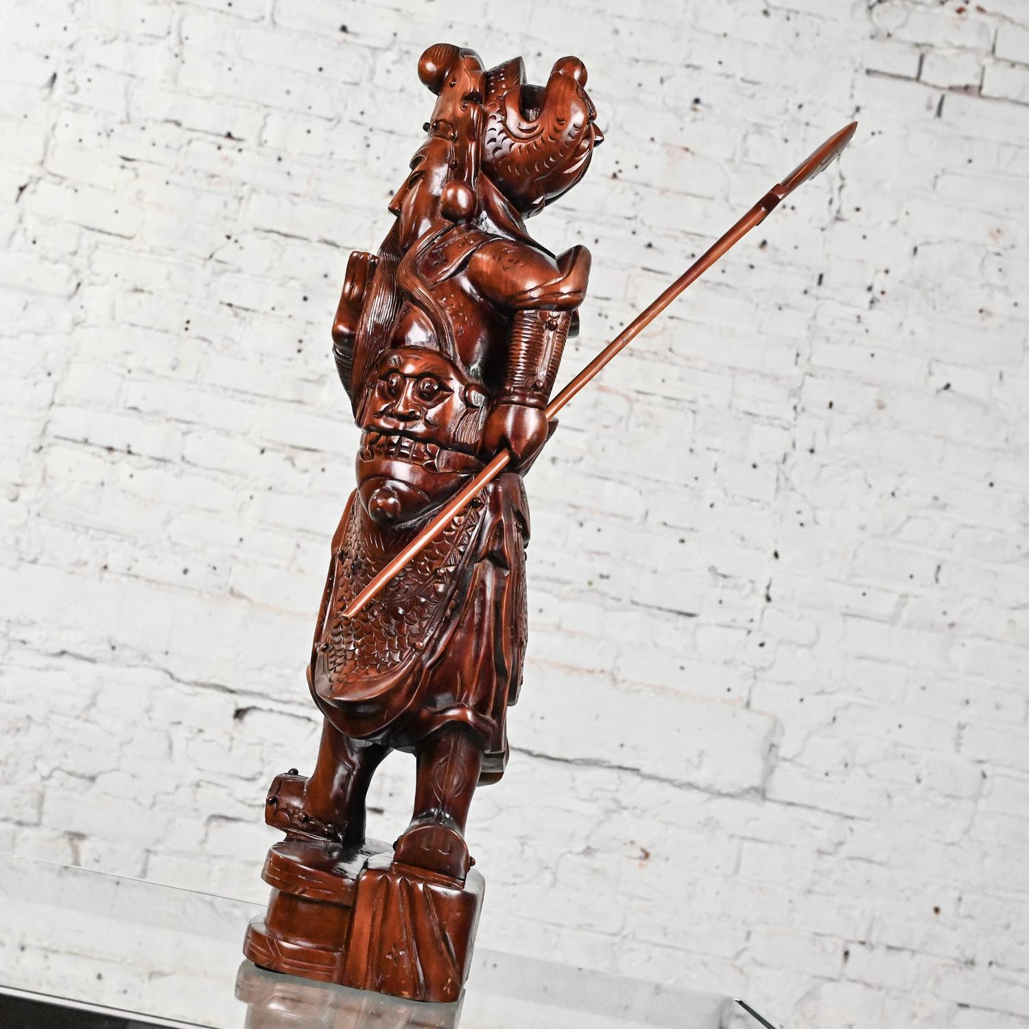 20th Century Asian Sculpture Guan Yu Chinese Warrior Hand Carved Rosewood For Sale 7