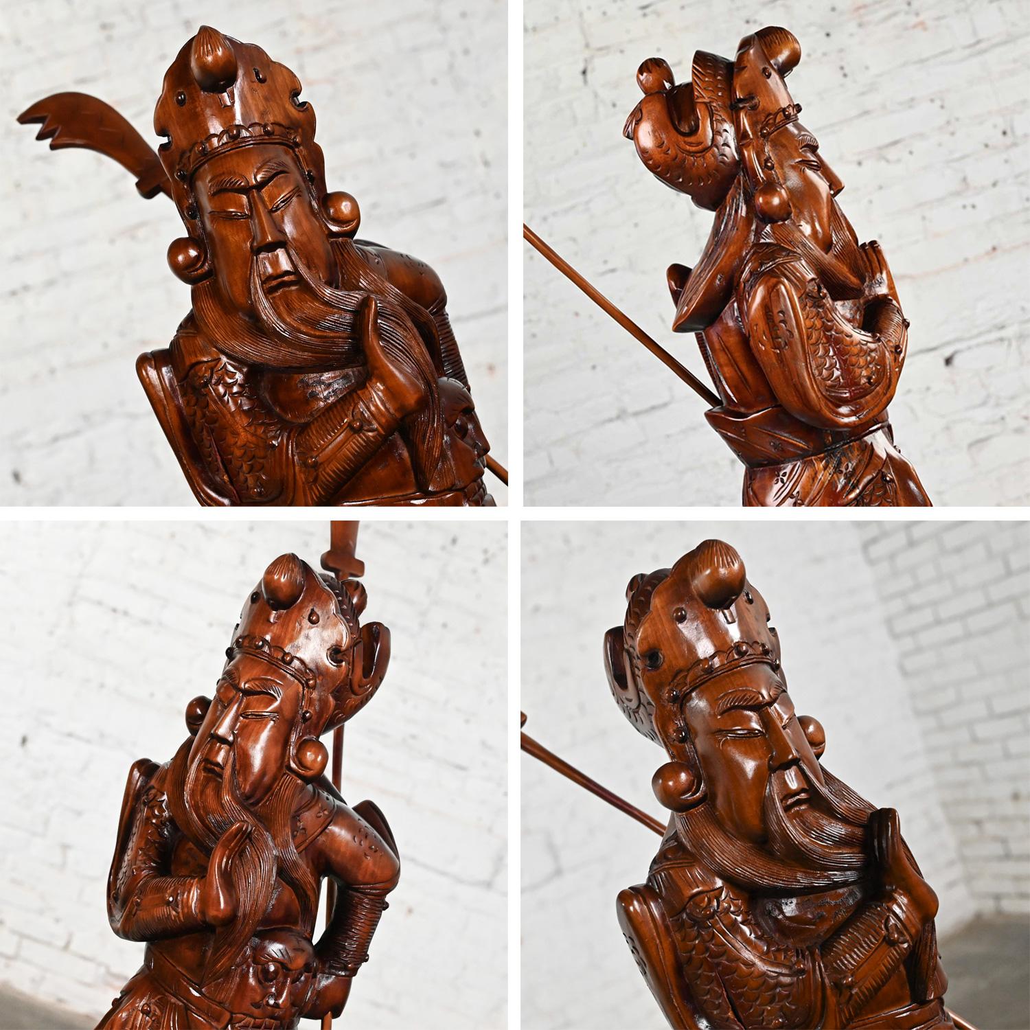 20th Century Asian Sculpture Guan Yu Chinese Warrior Hand Carved Rosewood For Sale 11