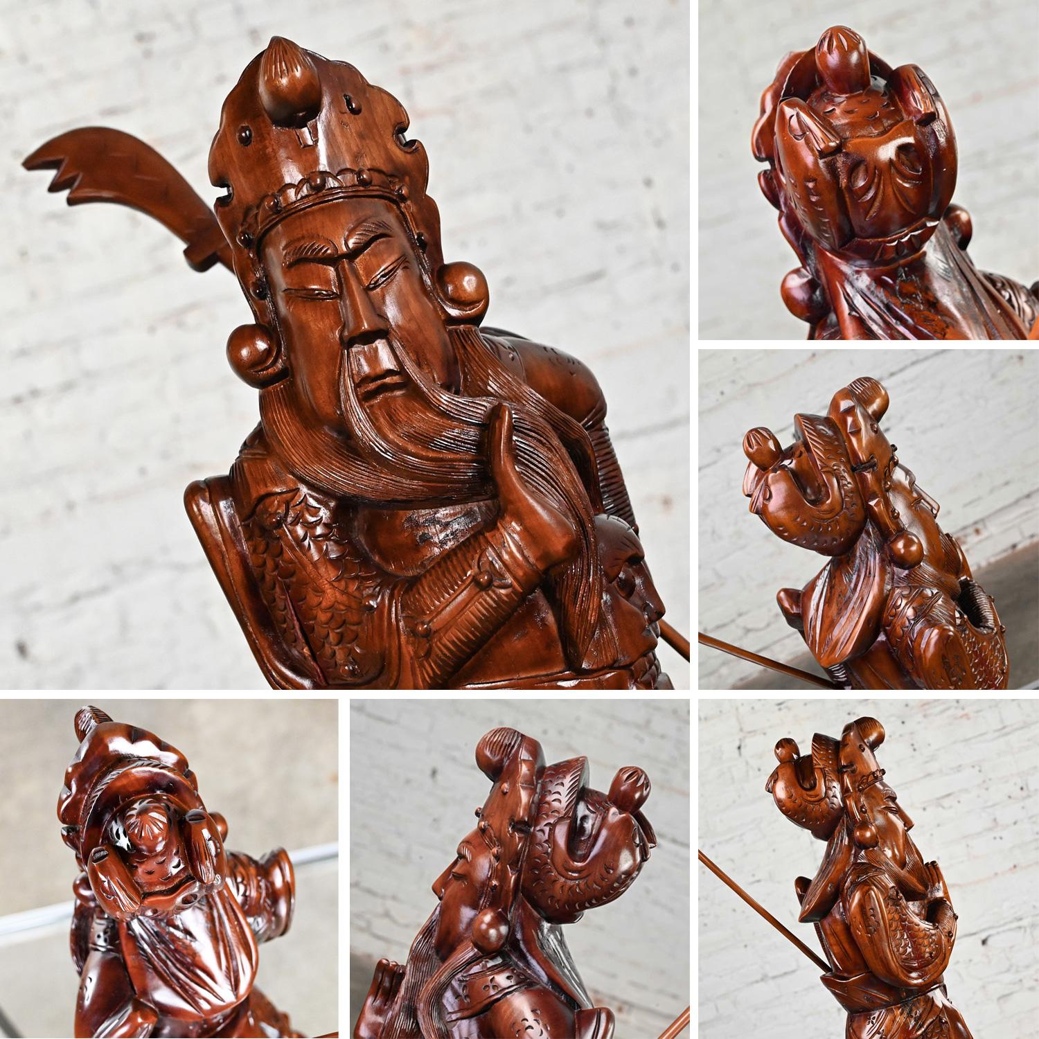 20th Century Asian Sculpture Guan Yu Chinese Warrior Hand Carved Rosewood For Sale 12