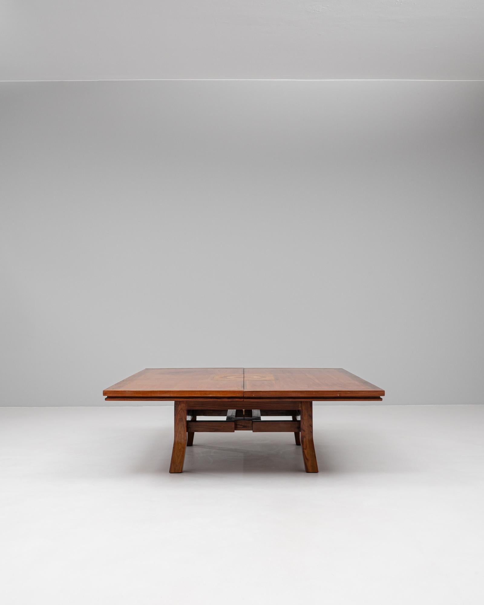 Table basse asiatique en bois du 20e siècle Bon état - En vente à High Point, NC