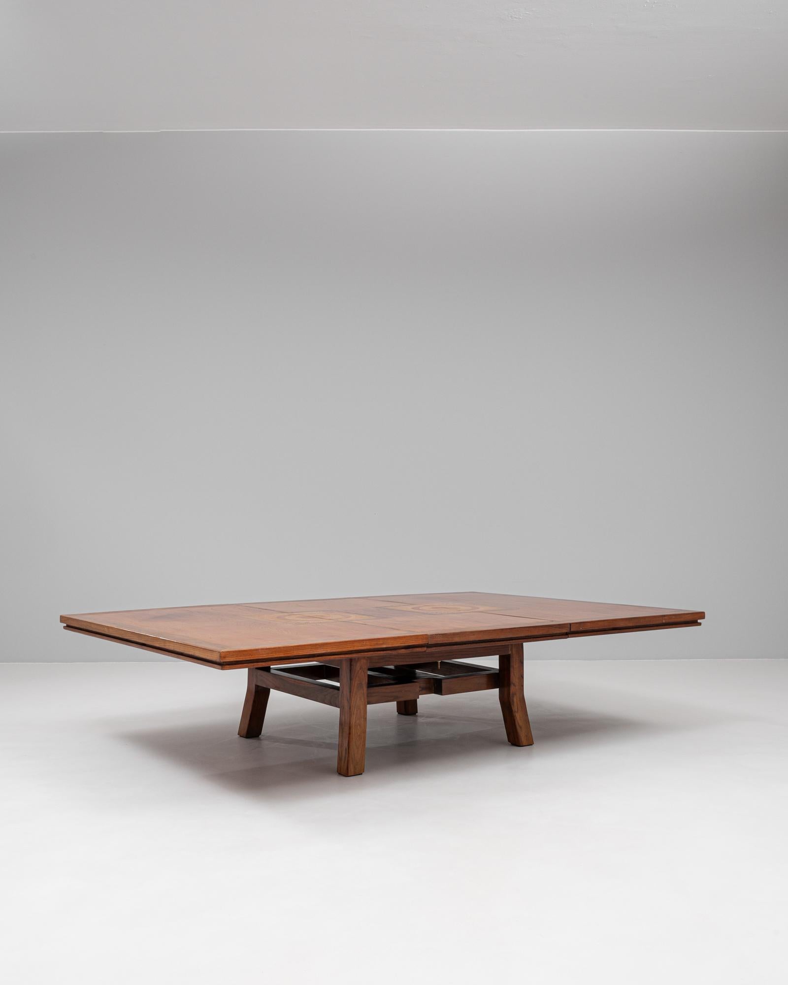 Bois Table basse asiatique en bois du 20e siècle en vente