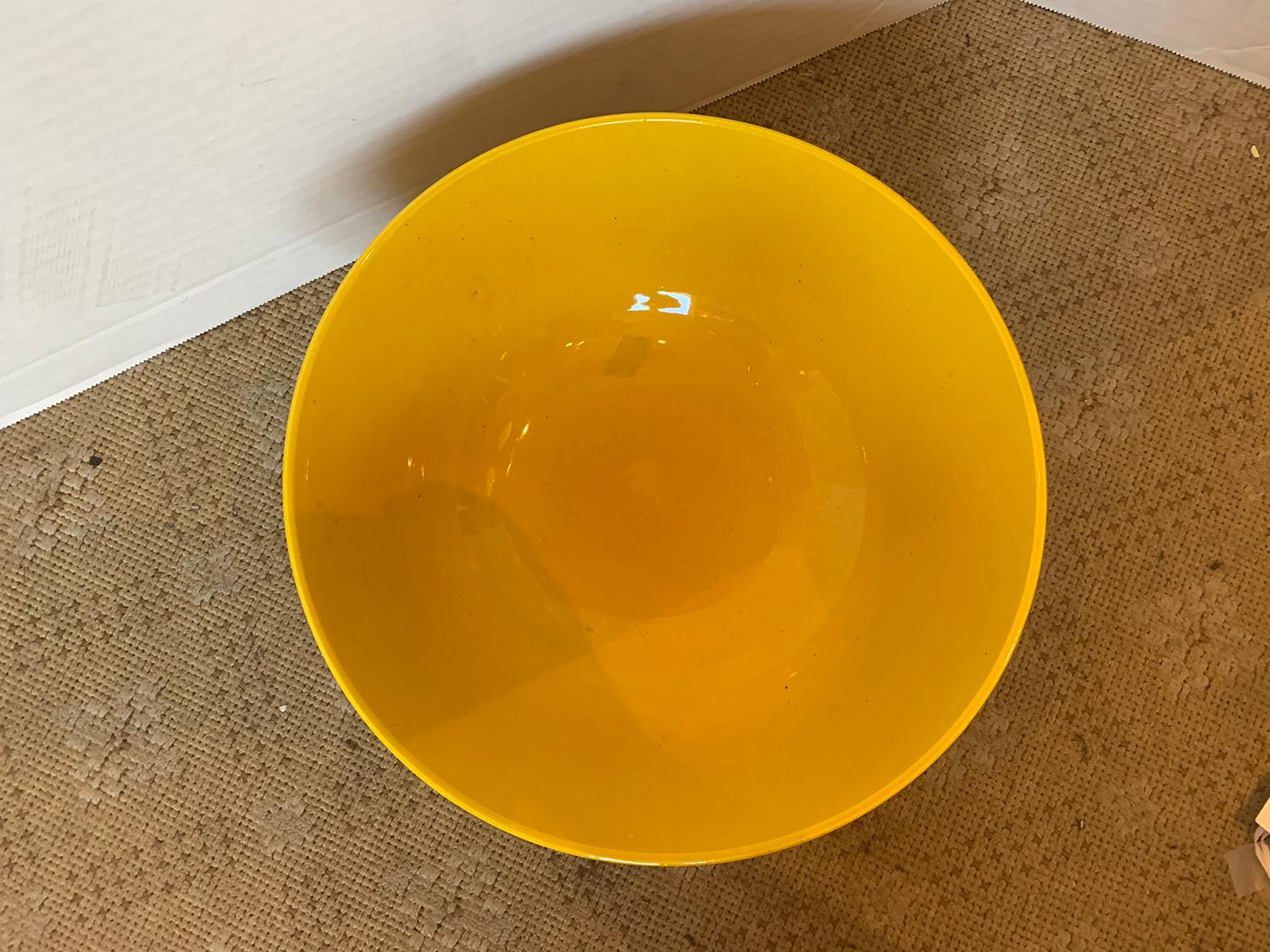 20th Century  Yellow Porcelain Bowl Possibly Chinese In Good Condition In Atlanta, GA