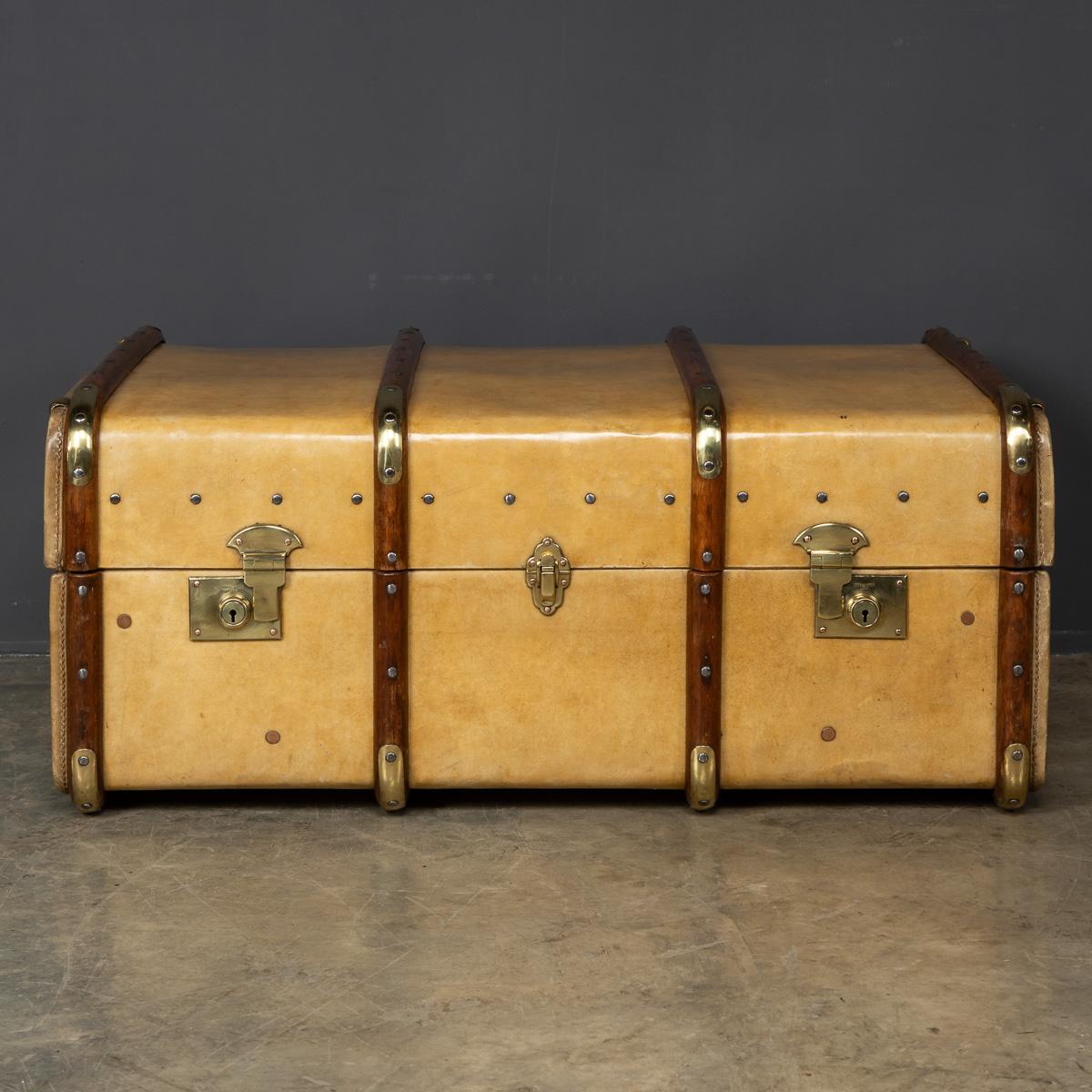 Antique early-20th Century Asprey trunk, made around the 1910's, from cow hide and bound with wood, has it's original brass fittings and leather handles.

Condition
In Great Condition - wear as expected, overall good vintage