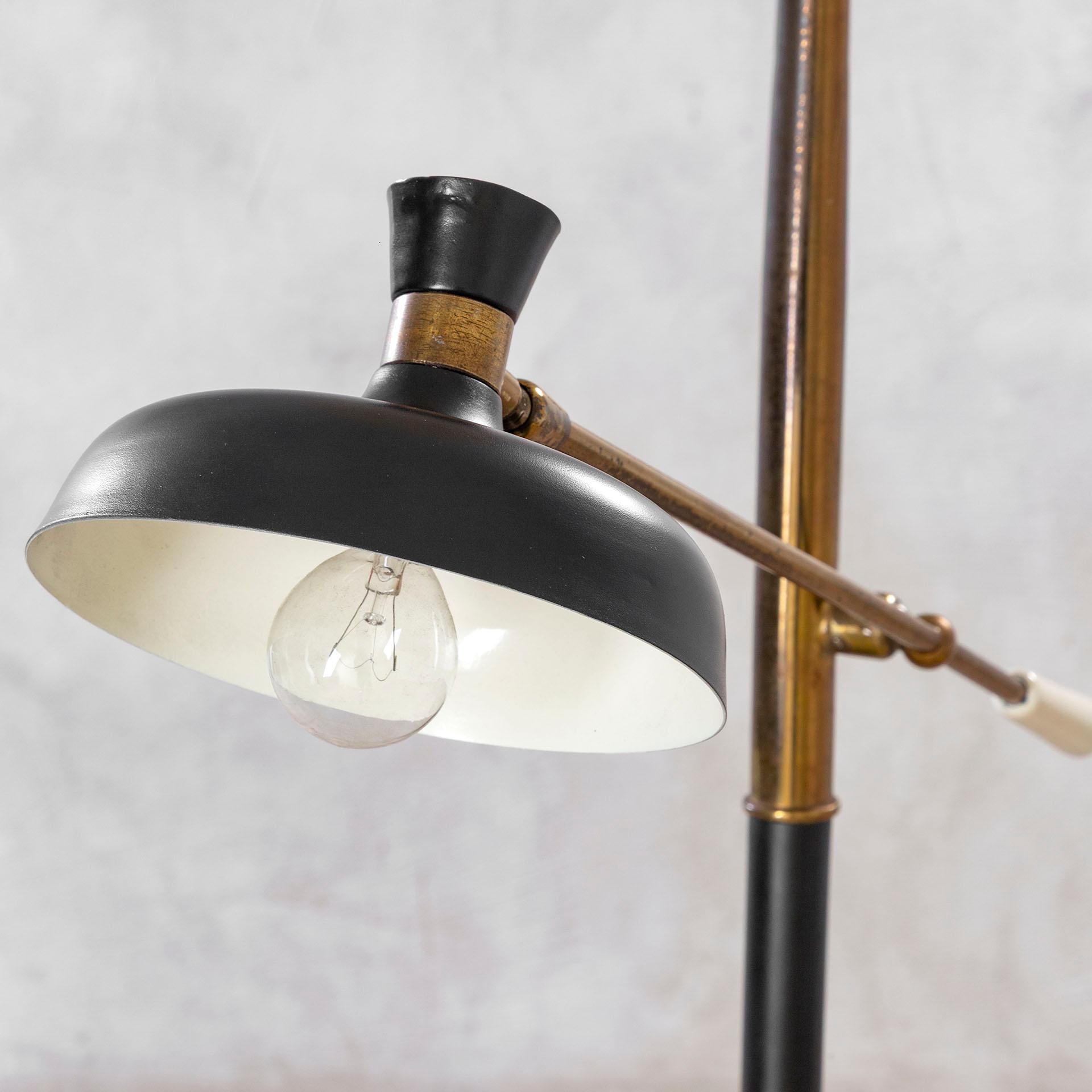 20th Century, attr. to Angelo Lelii for Arredoluce Floor Lamp with Two Diffusers In condizioni buone in vendita a Turin, Turin