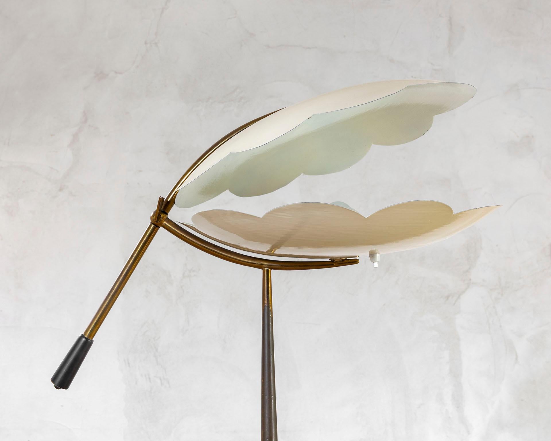 Mid-20th Century 20th Century, attr. to Angelo Lelii for Arredoluce Floor Lamp with Two Diffusers in vendita