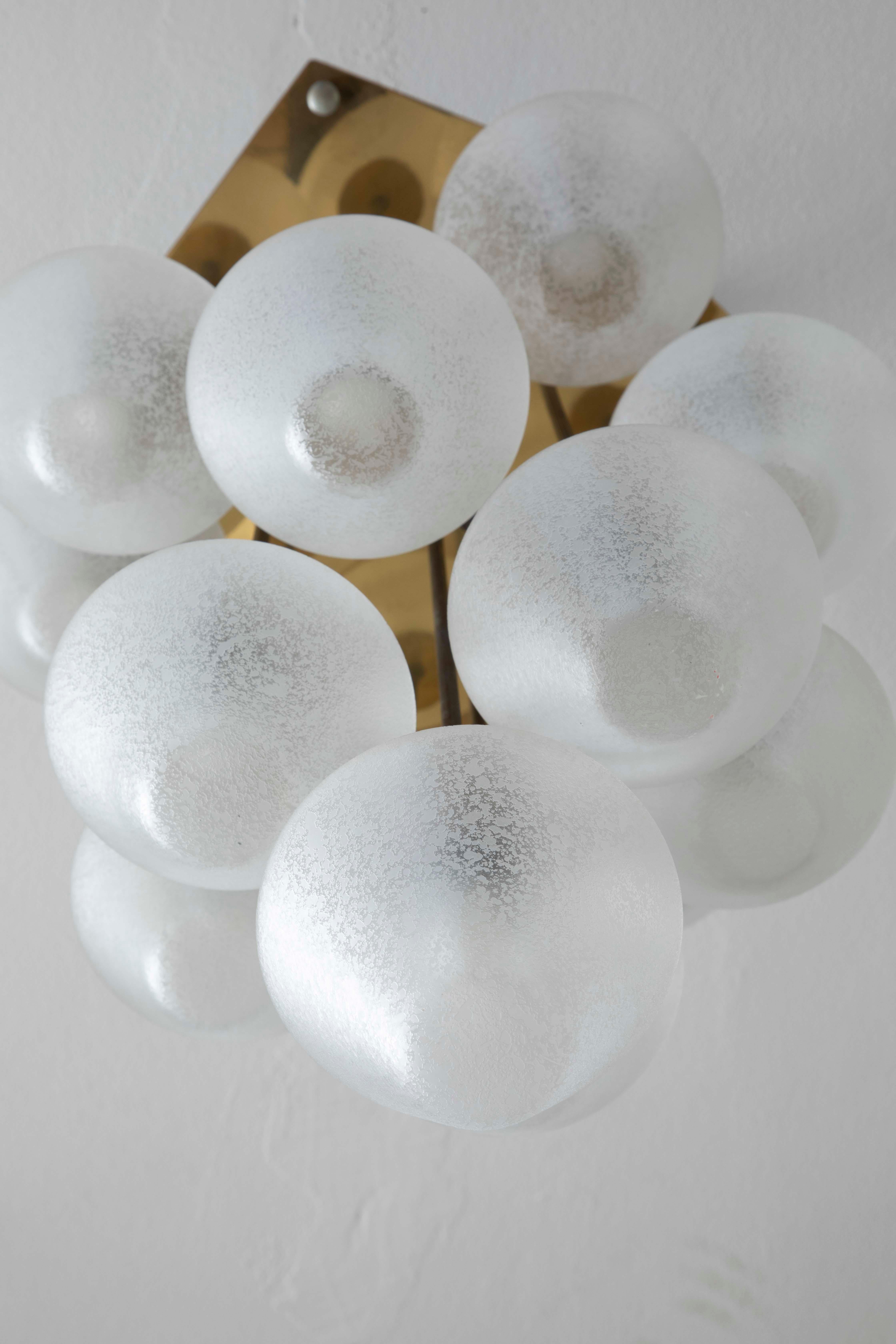 20e siècle, Attribué à Stilnovo Lampe suspendue à 13 lumières en vente 2