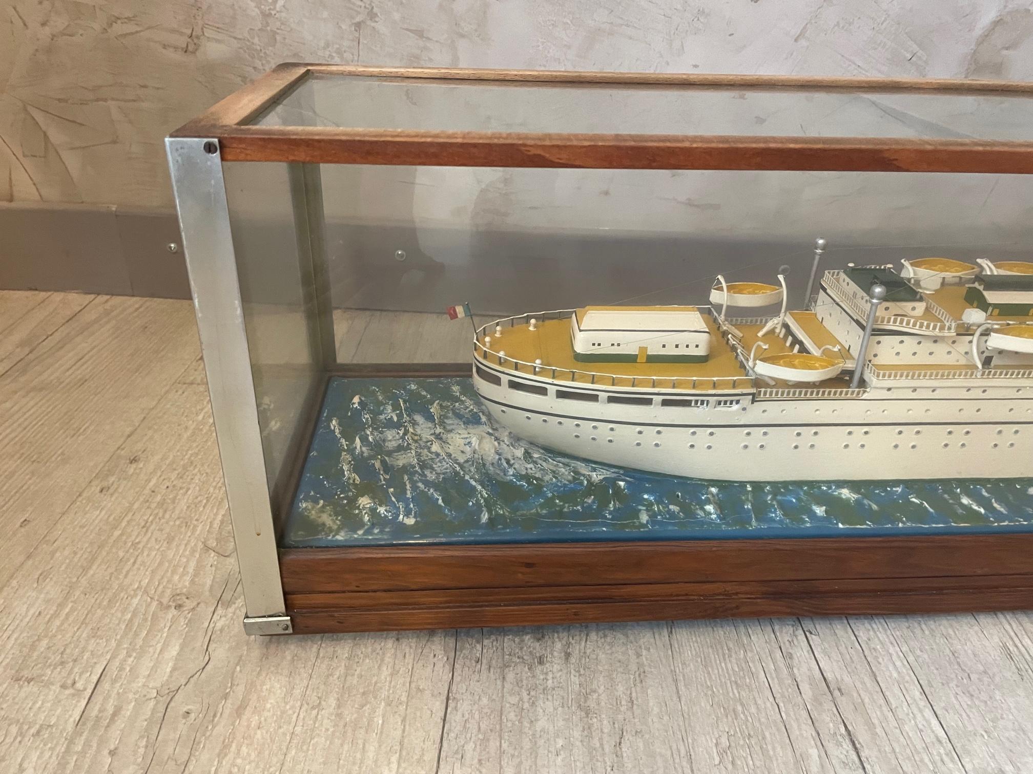 Mid-20th Century 20th Century Australia Ship Model under Glass, 1950s