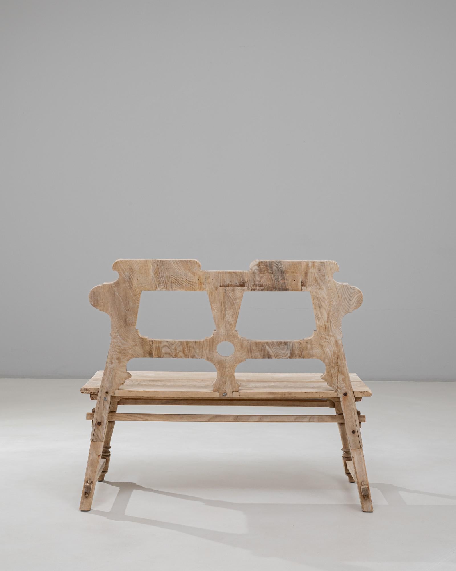 20th Century Austrian Alpine Wooden Bench With Backrest en Bueno estado para la venta en High Point, NC