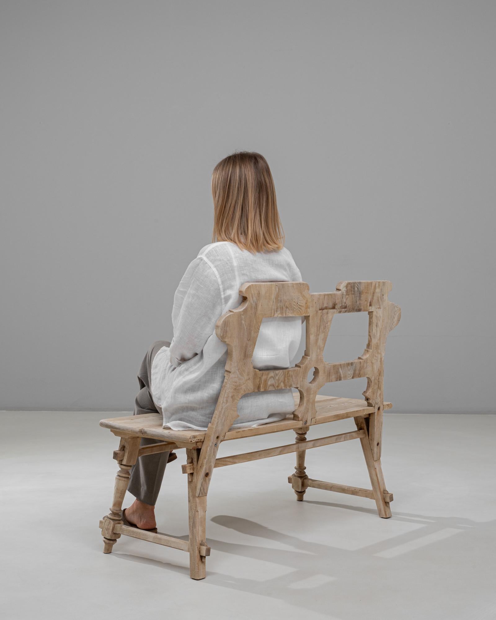 20th Century Austrian Alpine Wooden Bench With Backrest en venta 1