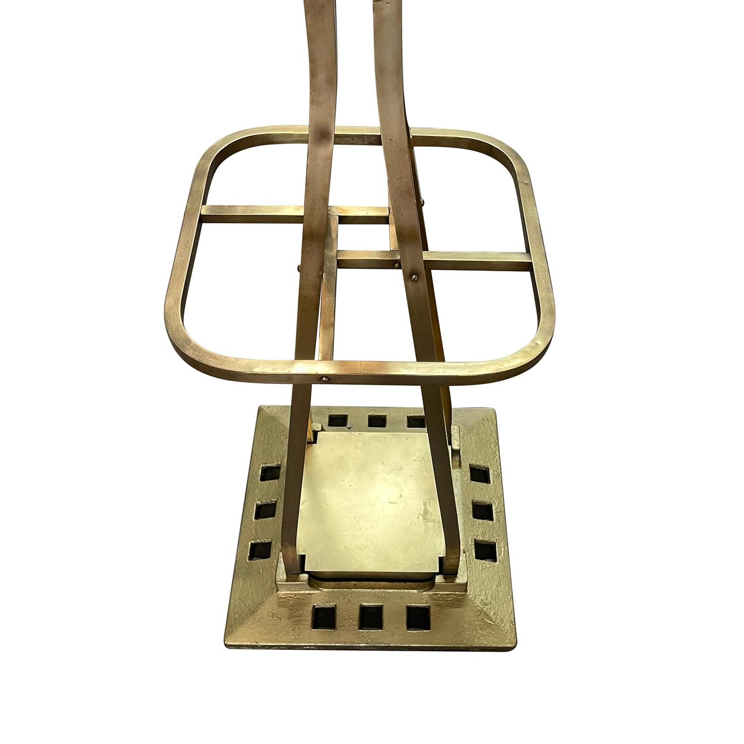 Perchero de latón de estilo Art Nouveau austriaco del siglo XX, de Adolf Loos Hecho a mano en venta