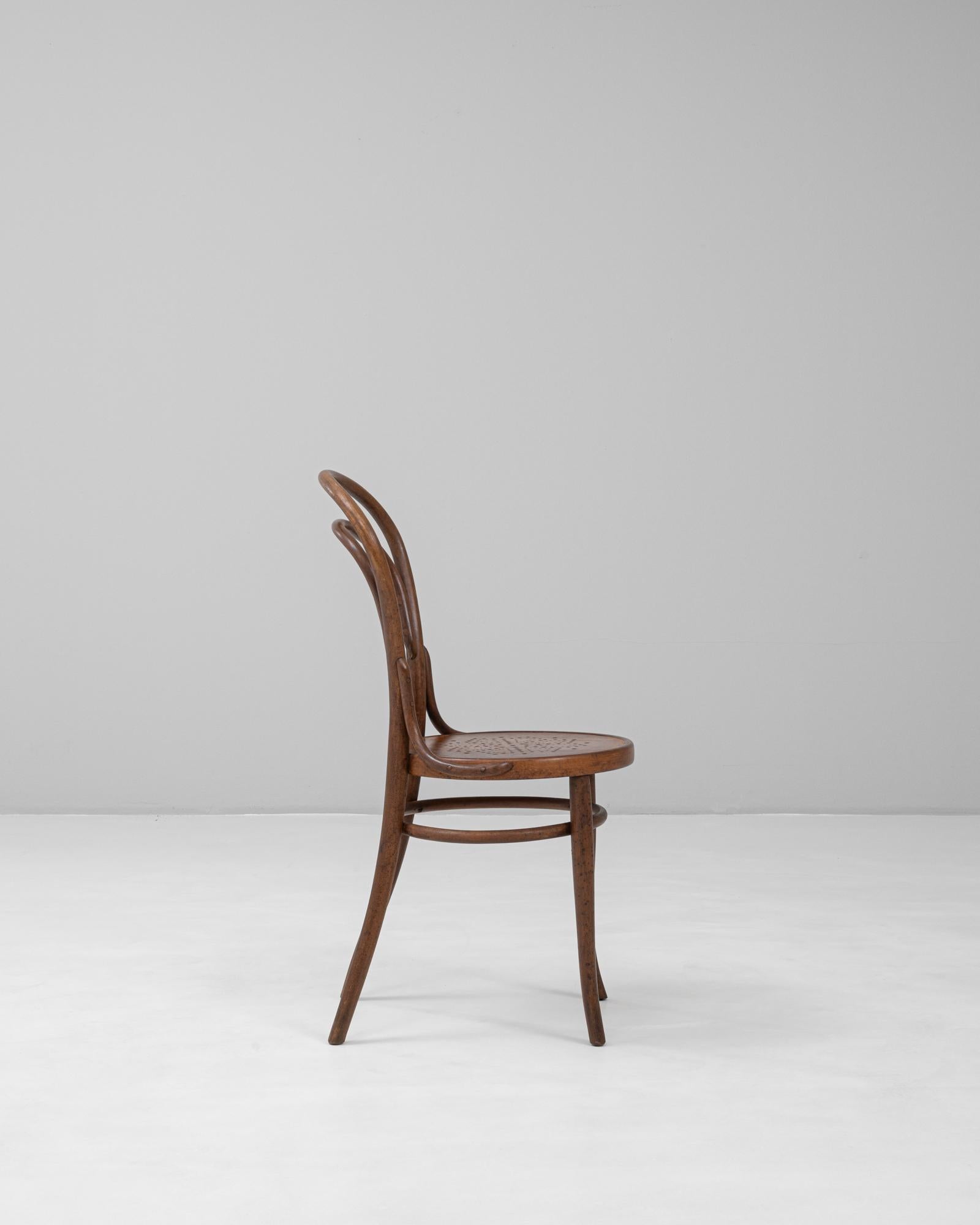Autrichien Chaise de bistrot en bois bentwood autrichien du 20e siècle en vente