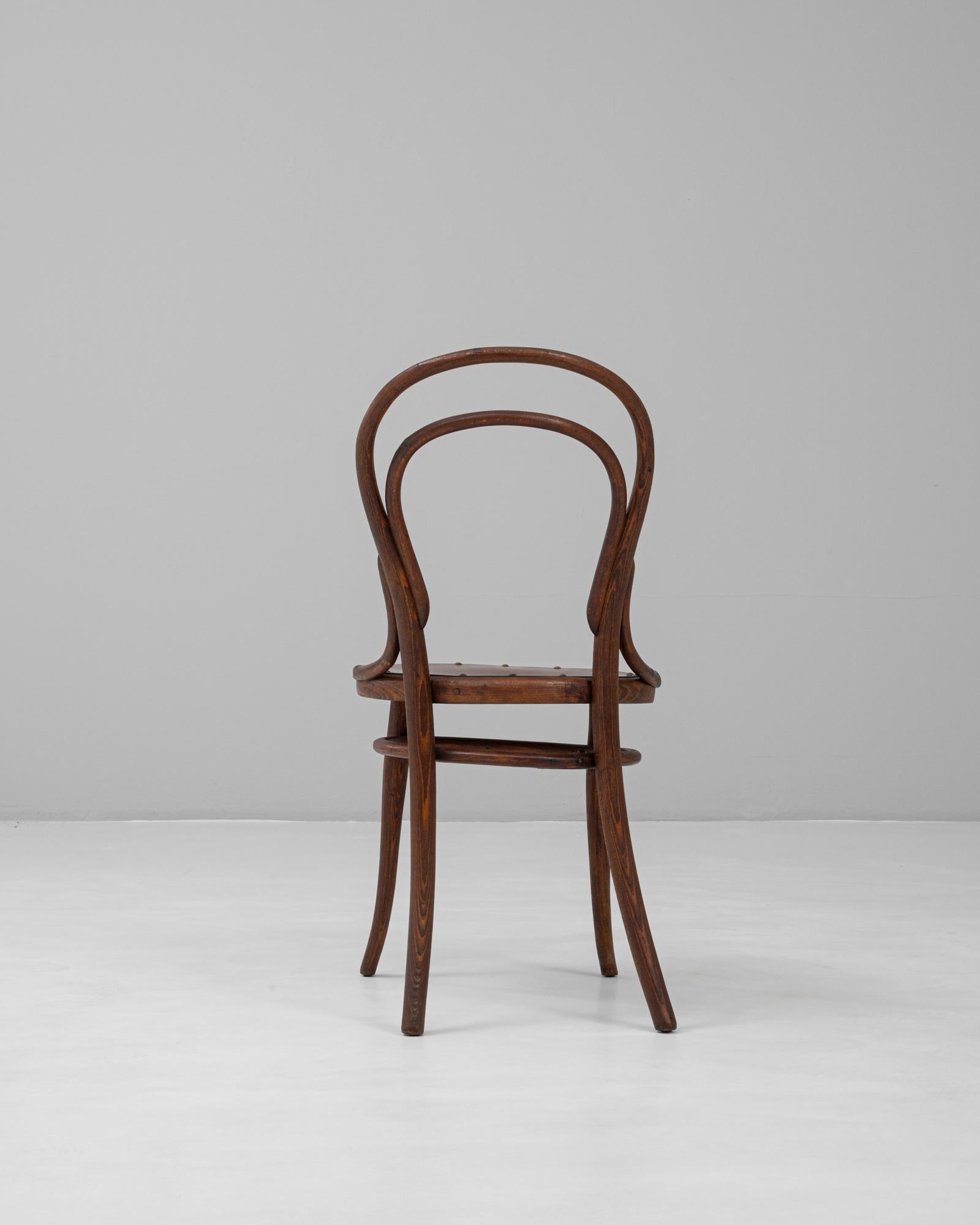 Silla Bistro de madera curvada austriaca del siglo XX en Bueno estado para la venta en High Point, NC