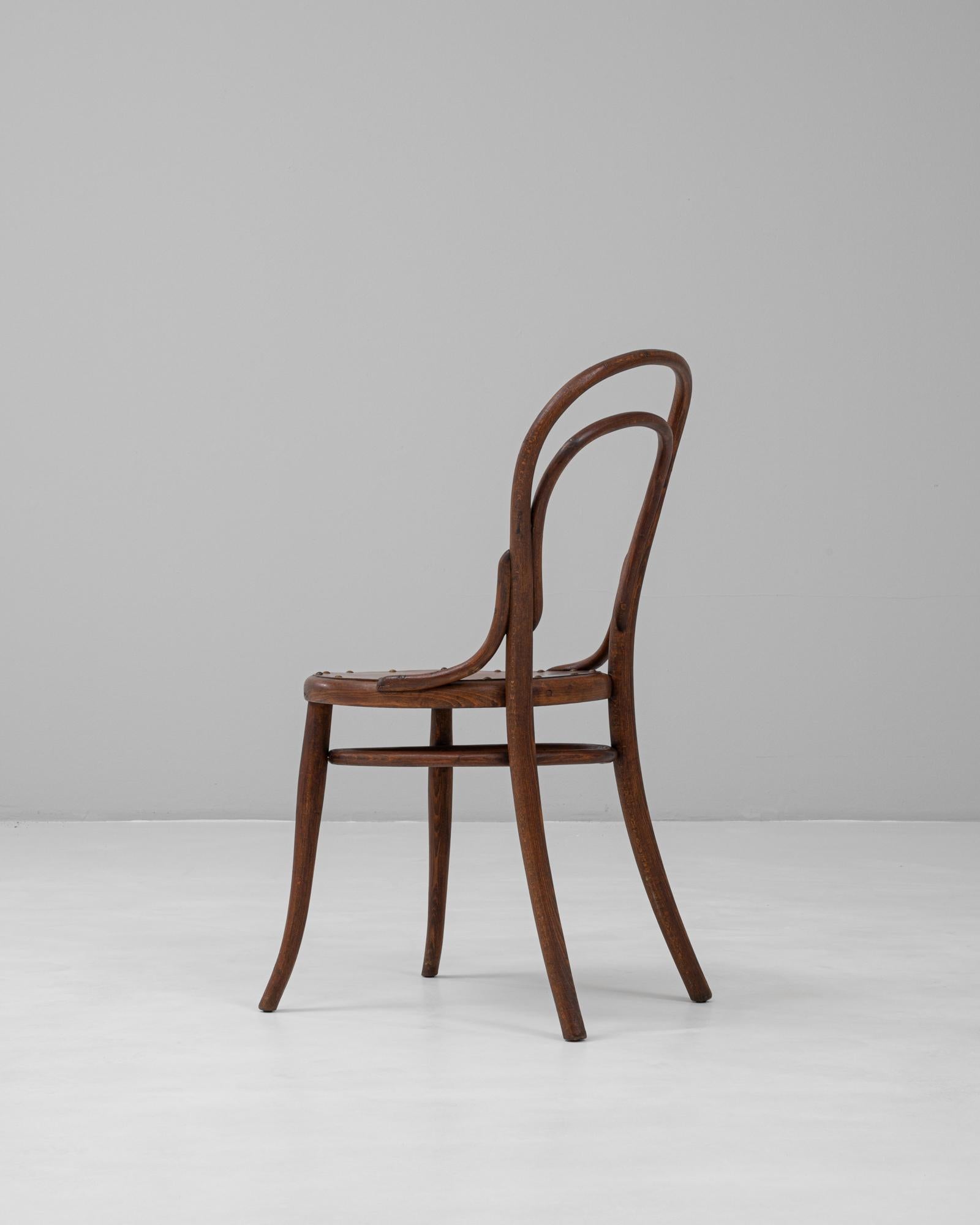 Silla Bistro de madera curvada austriaca del siglo XX Madera en venta
