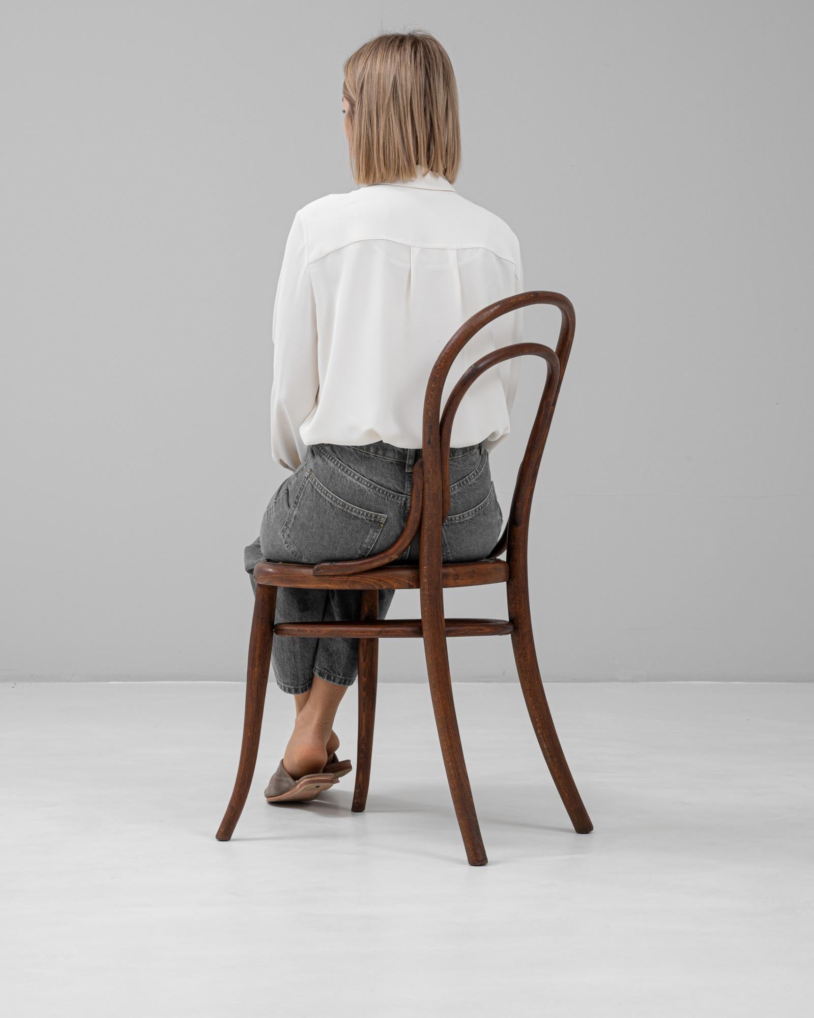 Silla Bistro de madera curvada austriaca del siglo XX en venta 2