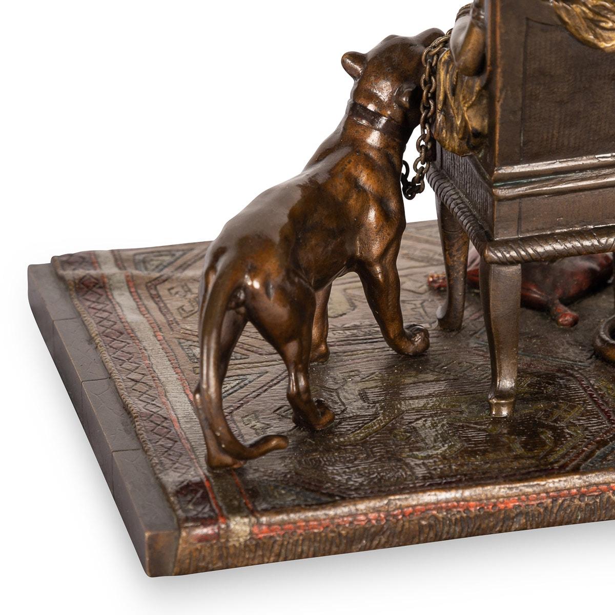 Bronze peint à froid « Cléopâtre avec Pumas » de Bergman, datant du 20e siècle, vers 1910 en vente 11