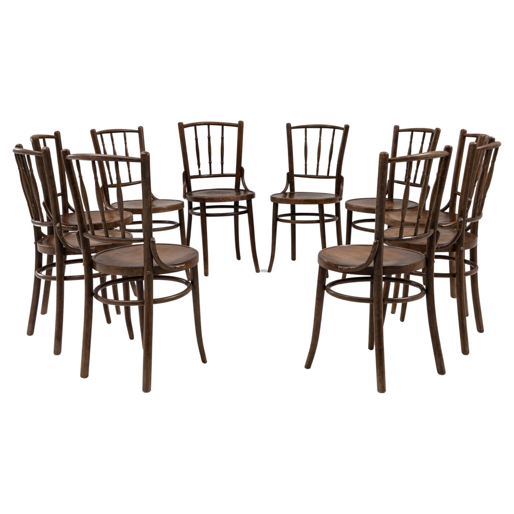 Ensemble autrichien du XXe siècle de 10 chaises en bois courbé Thonet par Thonet-Mundus & J. Kohn en vente
