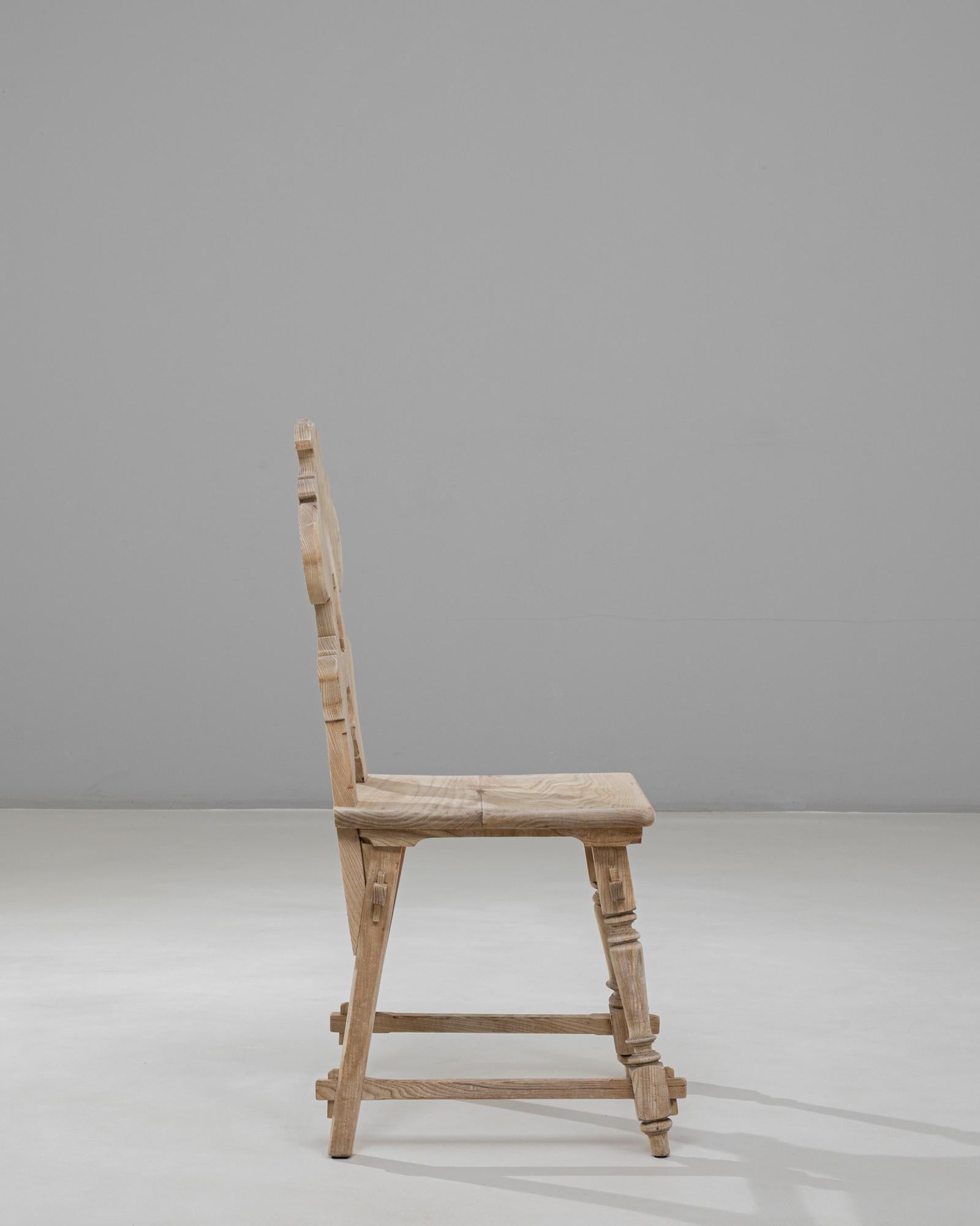 20. Jahrhundert Österreichischer Tiroler Holzstuhl mit Rückenlehne im Zustand „Gut“ im Angebot in High Point, NC