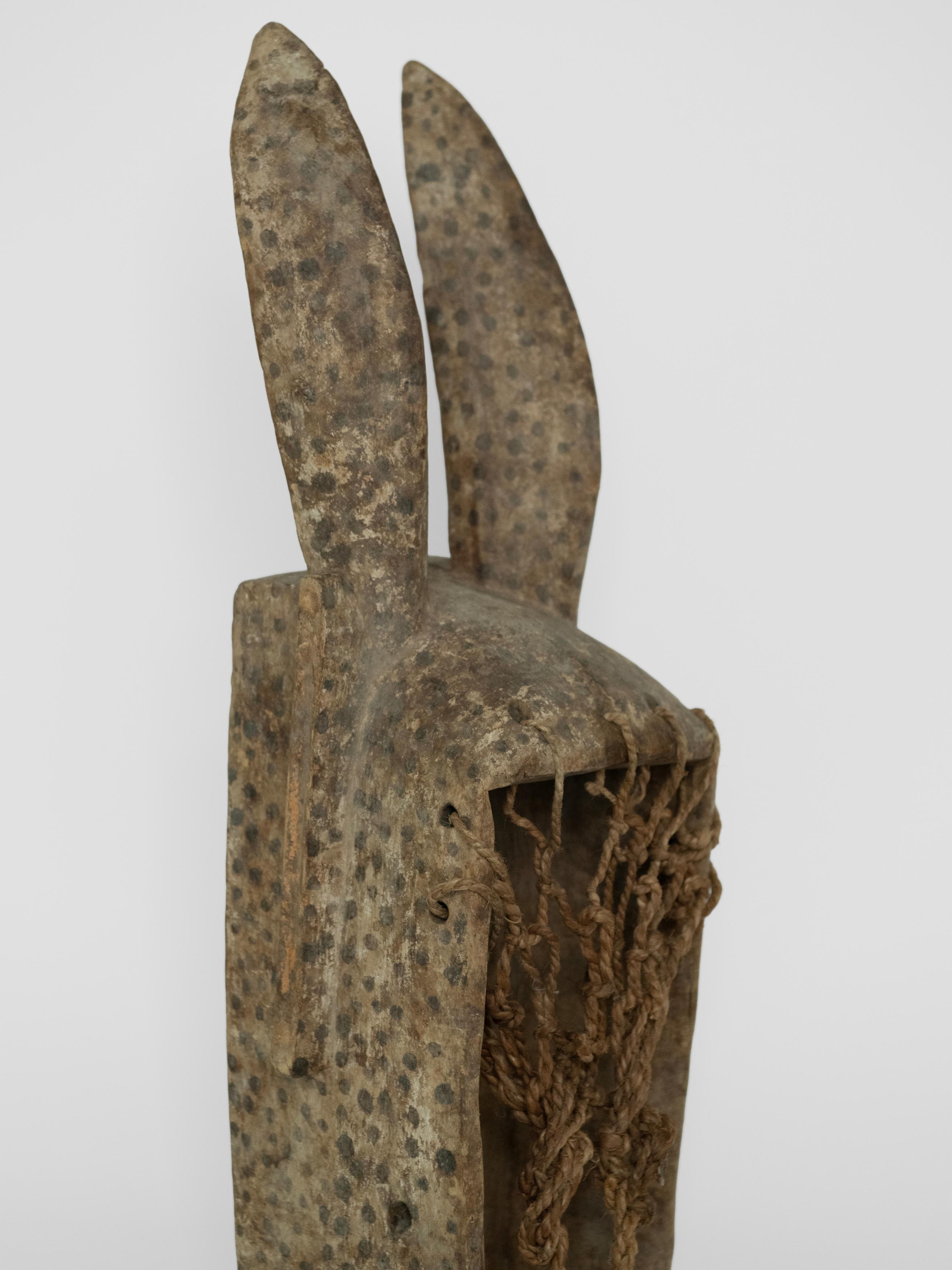 Authentique masque tribal africain de cérémonie du 20e siècle - Objects D'Art en vente 5