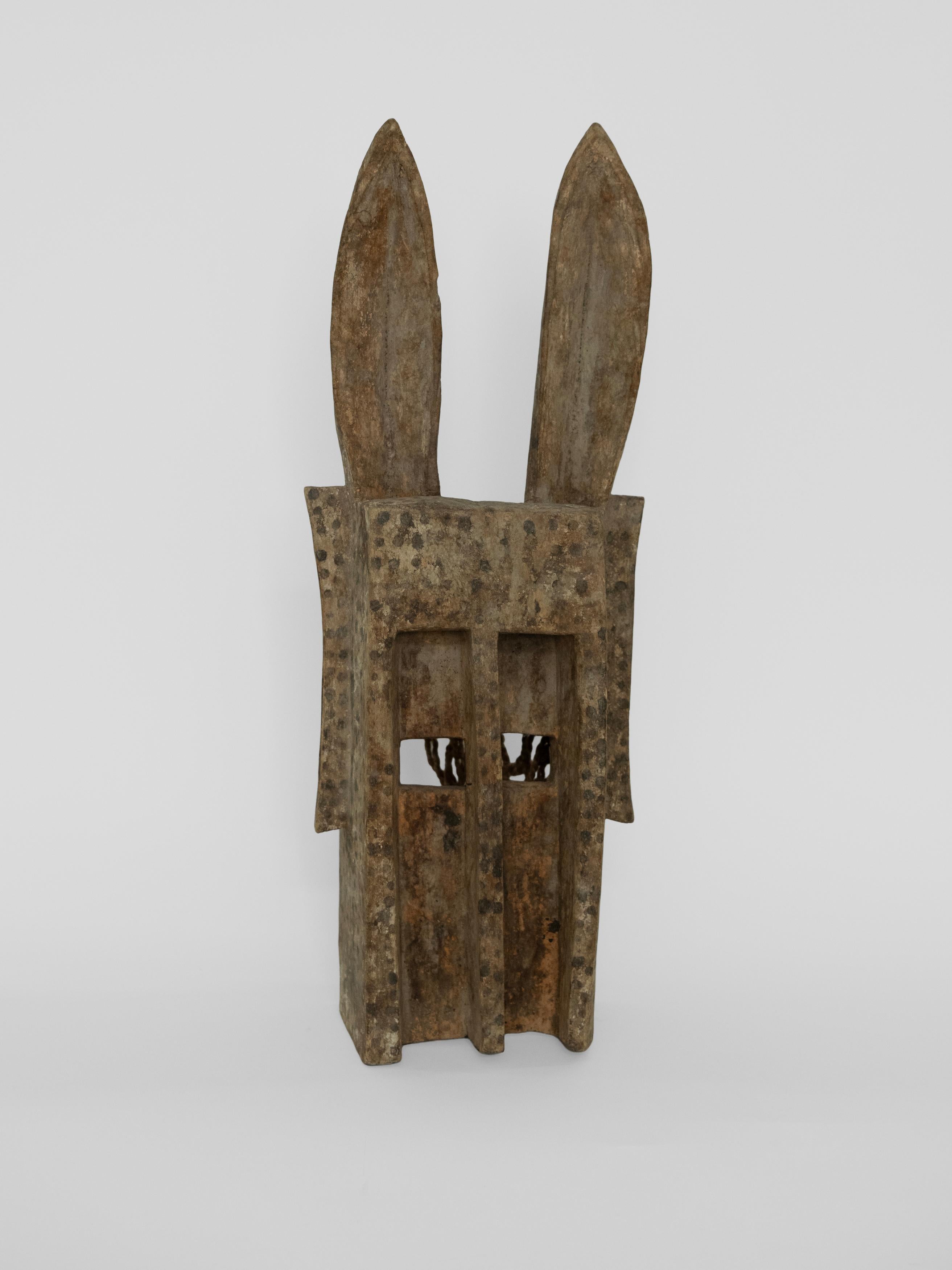 Authentique masque tribal africain de cérémonie du 20e siècle - Objects D'Art Bon état - En vente à Wainscott, NY