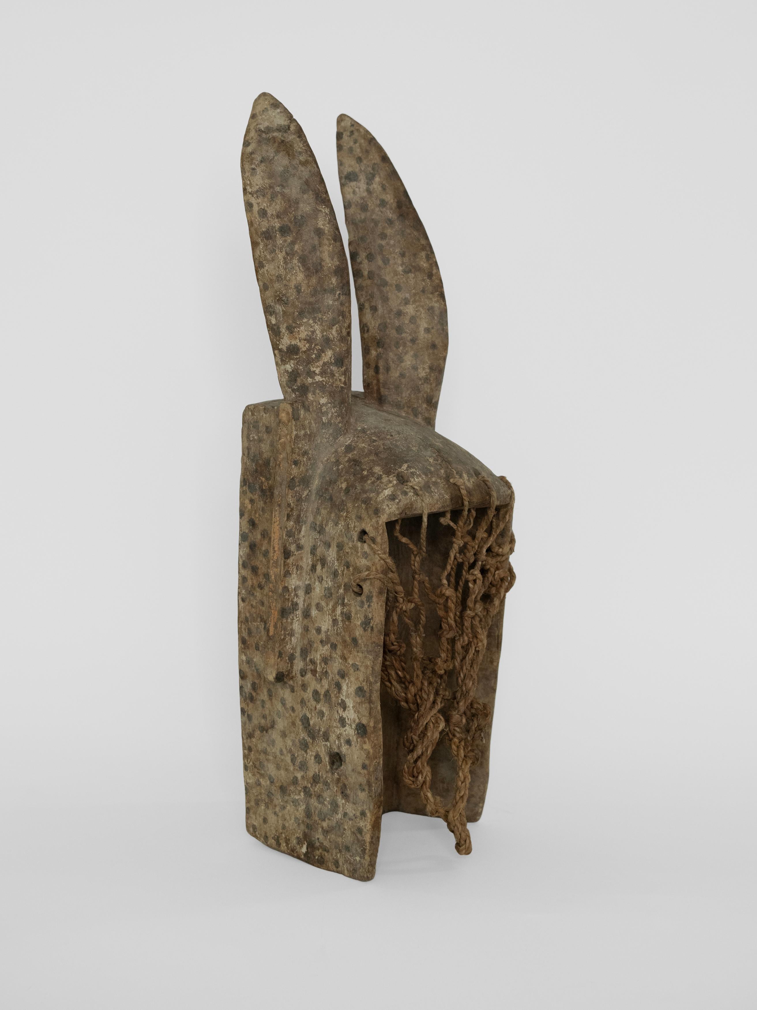 Authentique masque tribal africain de cérémonie du 20e siècle - Objects D'Art en vente 3