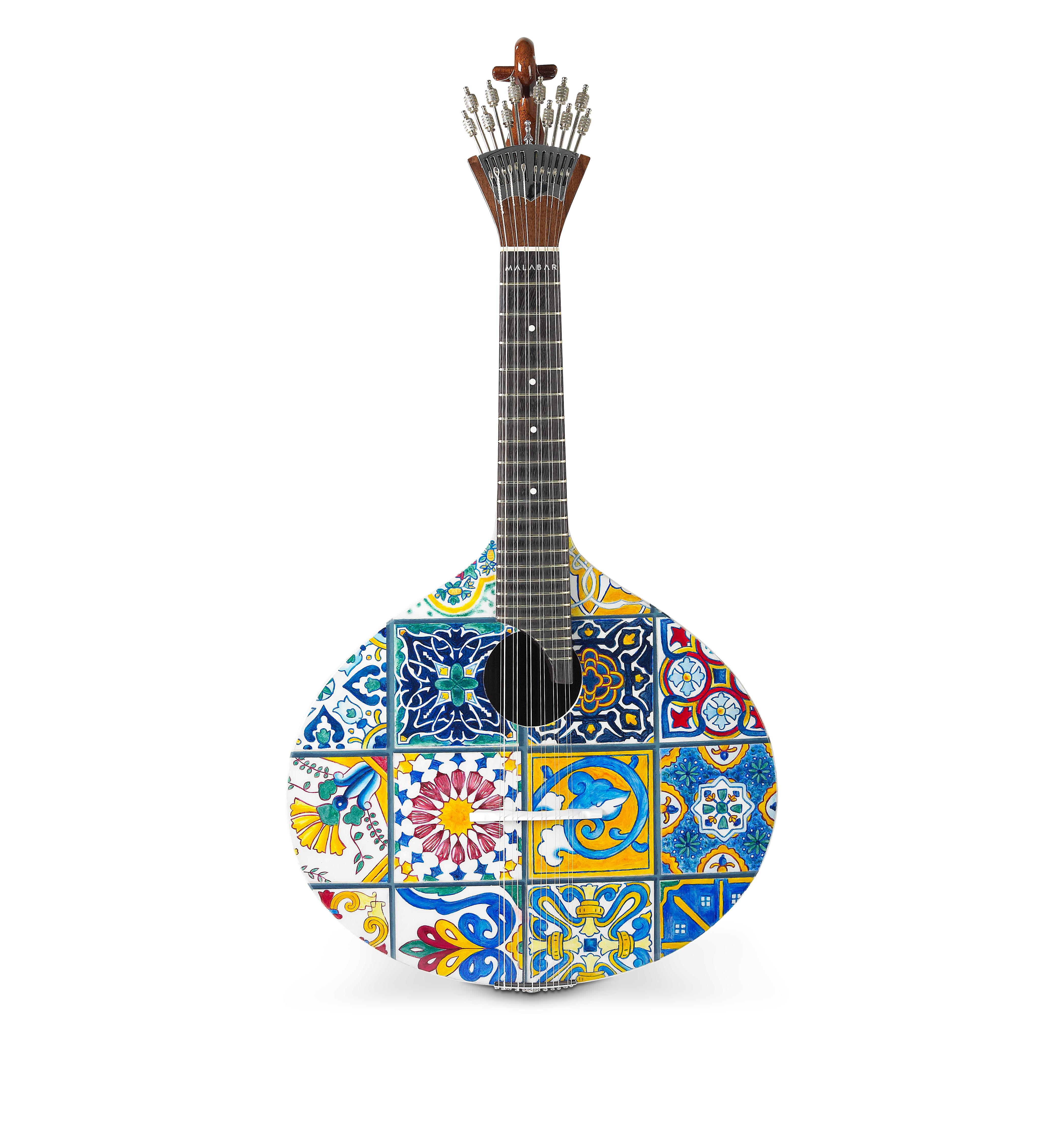 Bois 20ème siècle Azulejo I en bois de noyer peint à la main, fait au Portugal par Malabar en vente