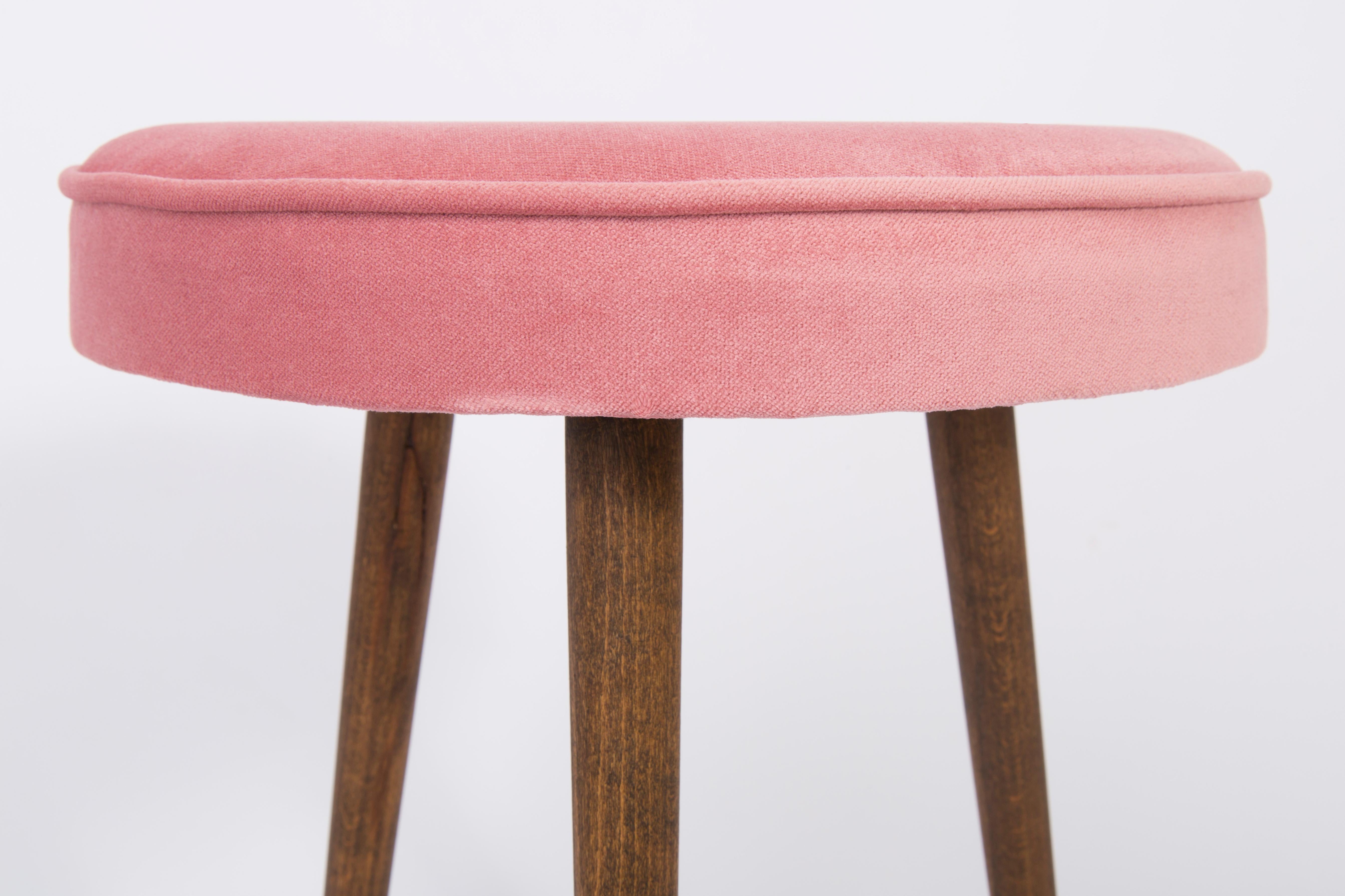 20th Century Baby Pink Stool, 1960s In Excellent Condition For Sale In 05-080 Hornowek, PL