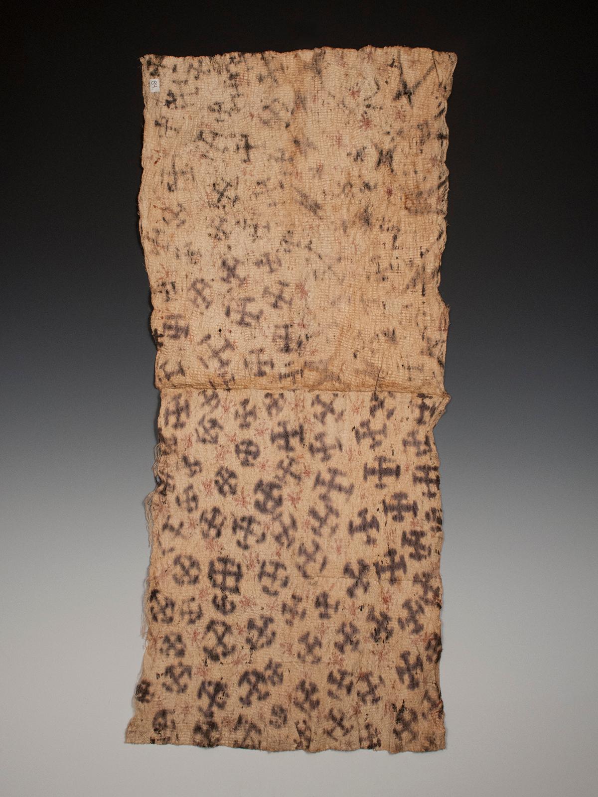 20th Century Bark Cloth Painting, Mbuti People, D.R. Congo In Good Condition For Sale In Point Richmond, CA