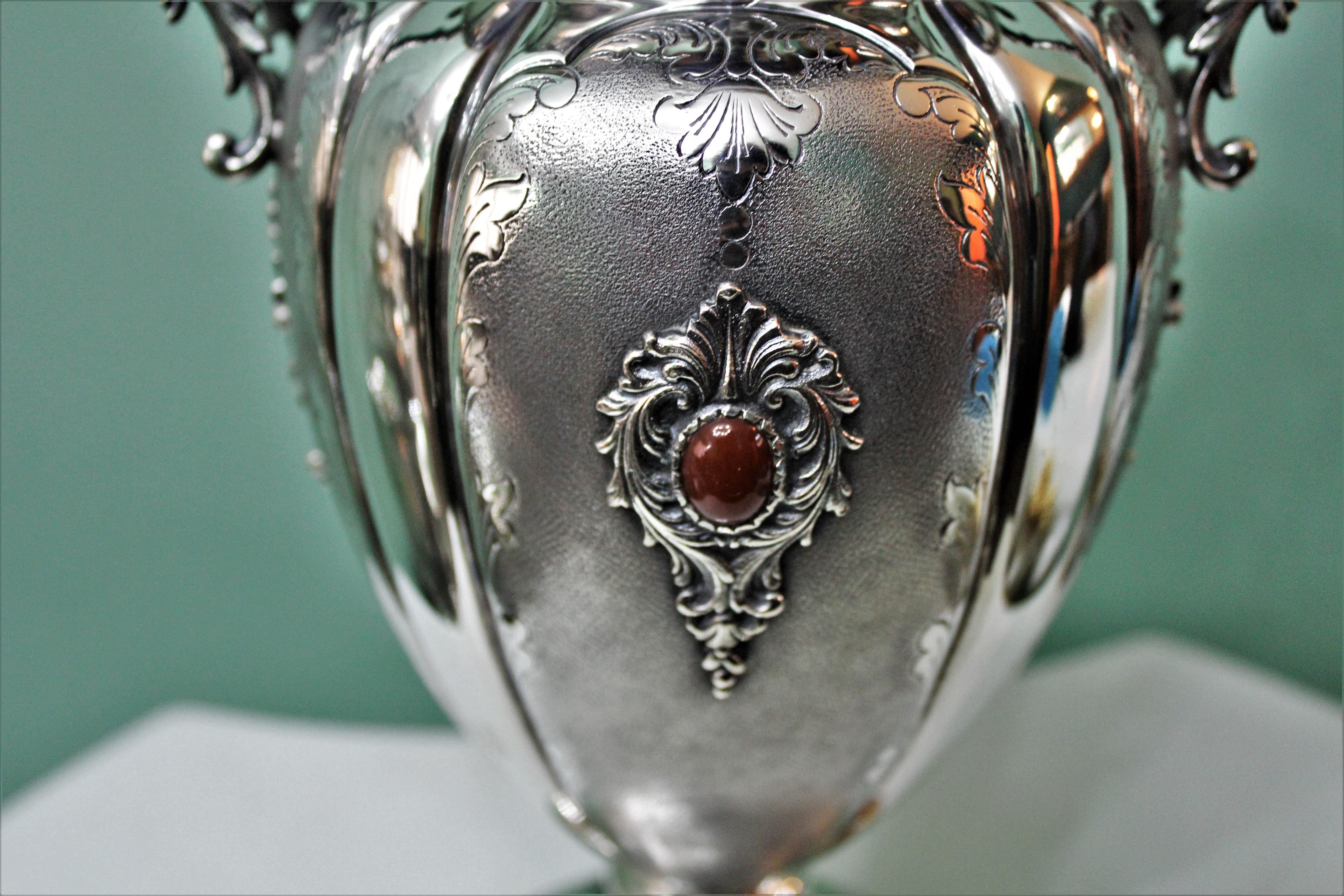 20th Century Baroque Italian Silver Engraved Flower Vase, Milan, 1950s In Good Condition For Sale In Florence, IT