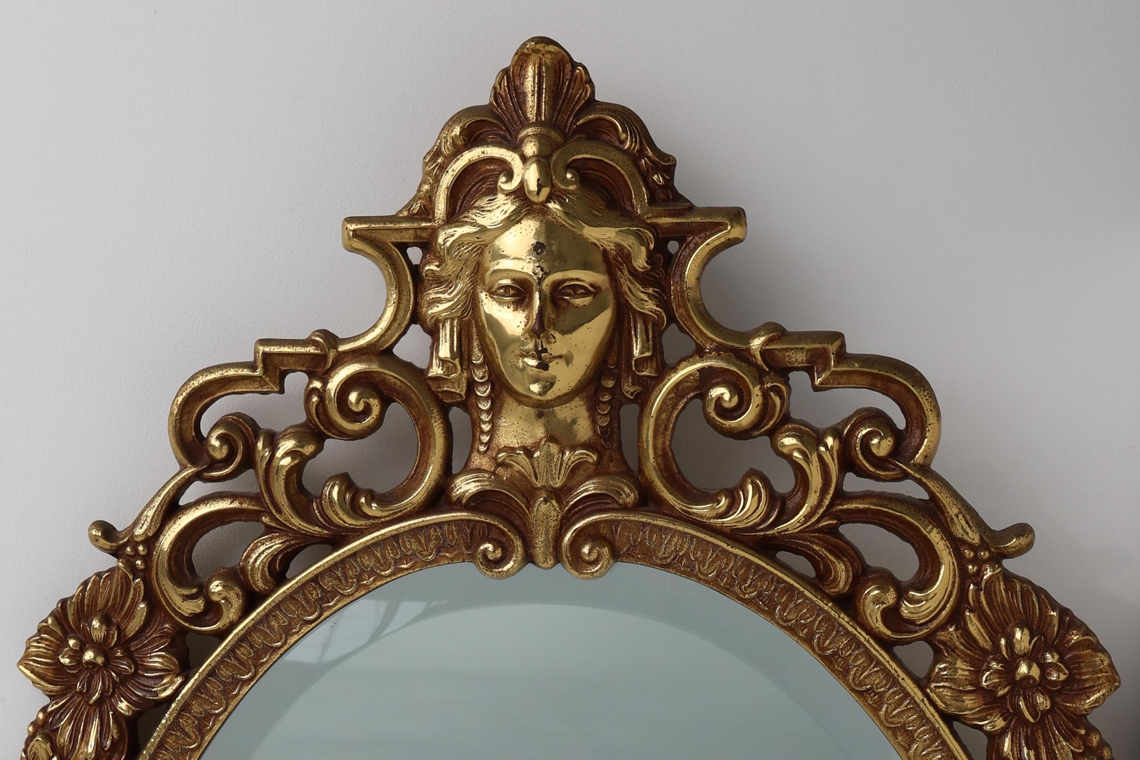 Français 20e siècle Miroir baroque en métal de style Louis XV, France en vente