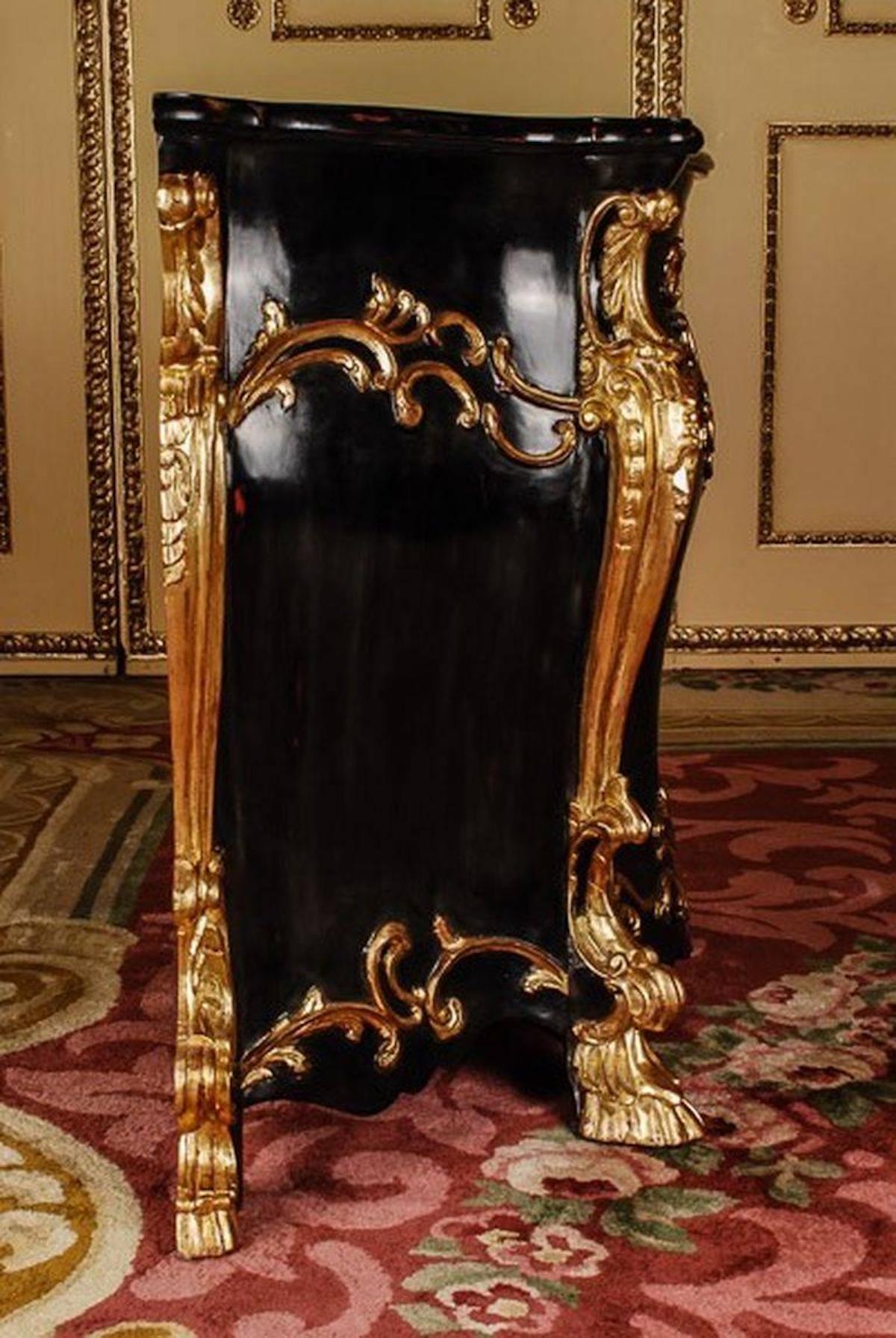 Barocco 20° secolo, Commode in stile barocco in vendita