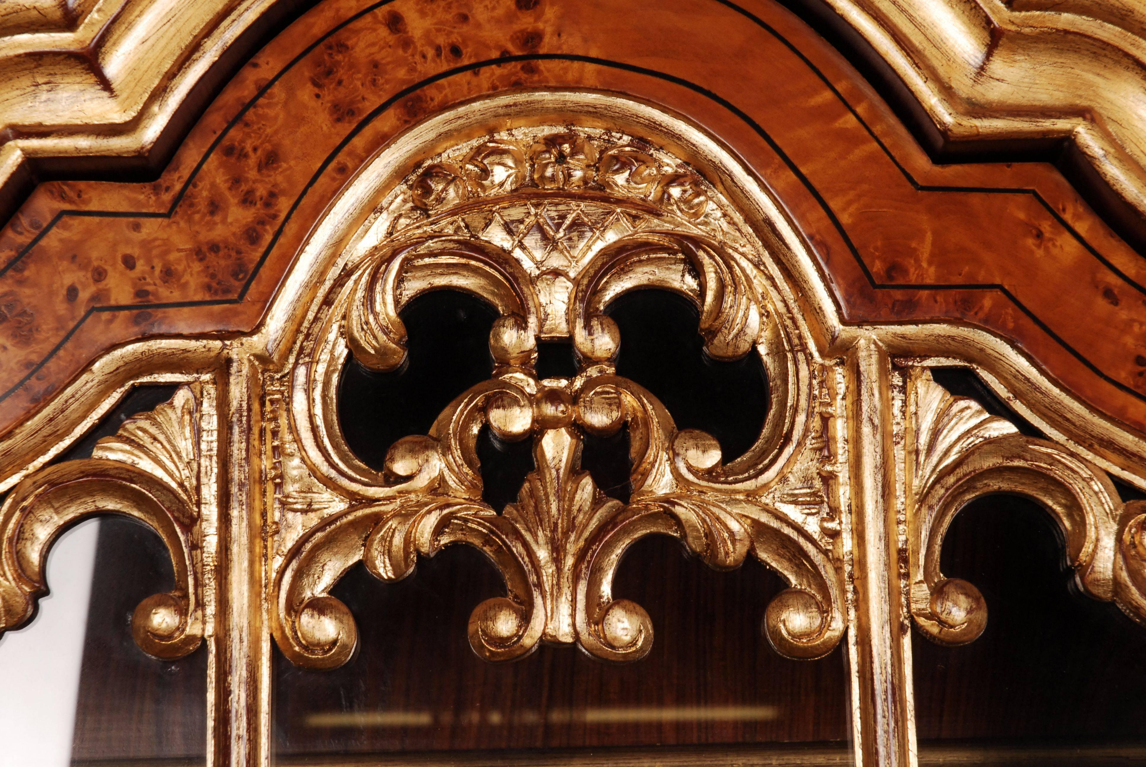 20th Century Baroque Style Dutch Vitrine Cupboard For Sale 2